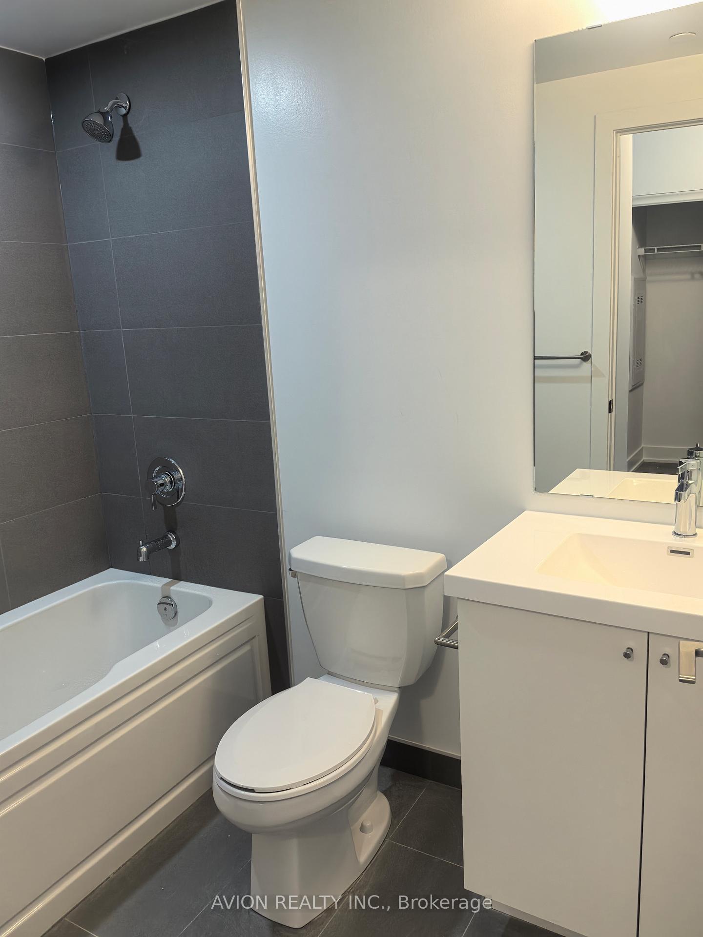 Photo 4 of Unit 1718, 2545 Simcoe Street N, Oshawa, Windfields — HOMEH