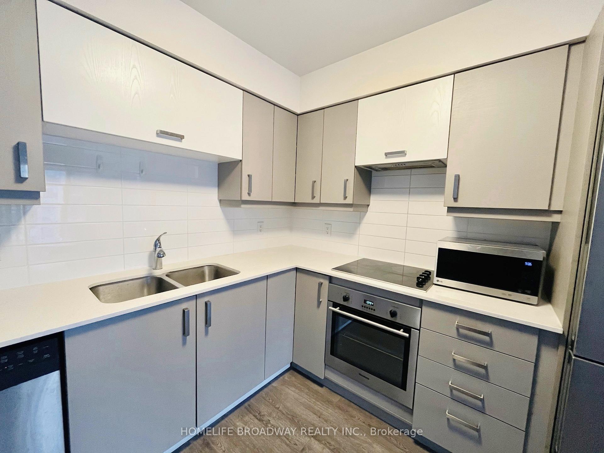 Photo 3 of Unit 605, 18 Uptown Drive, Markham, Unionville — HOMEH