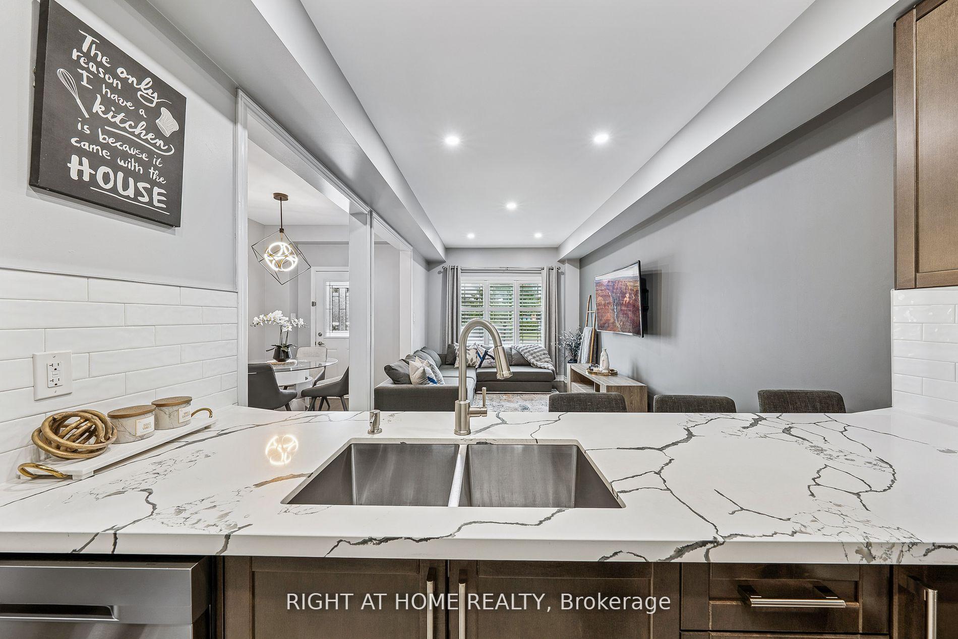 Photo 8 of 453 Mapleton Avenue, Barrie, Ardagh — HOMEH