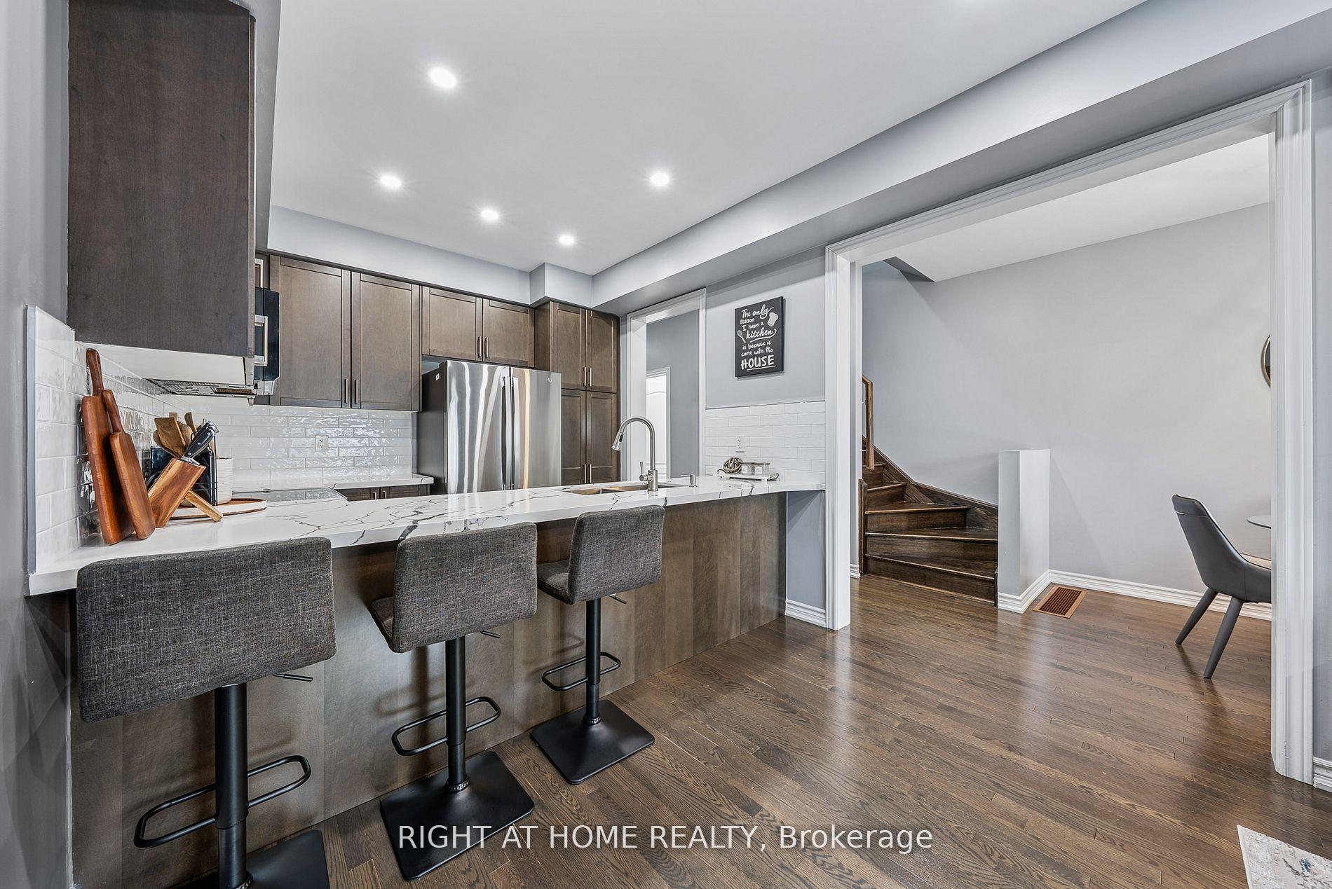 Photo 9 of 453 Mapleton Avenue, Barrie, Ardagh — HOMEH