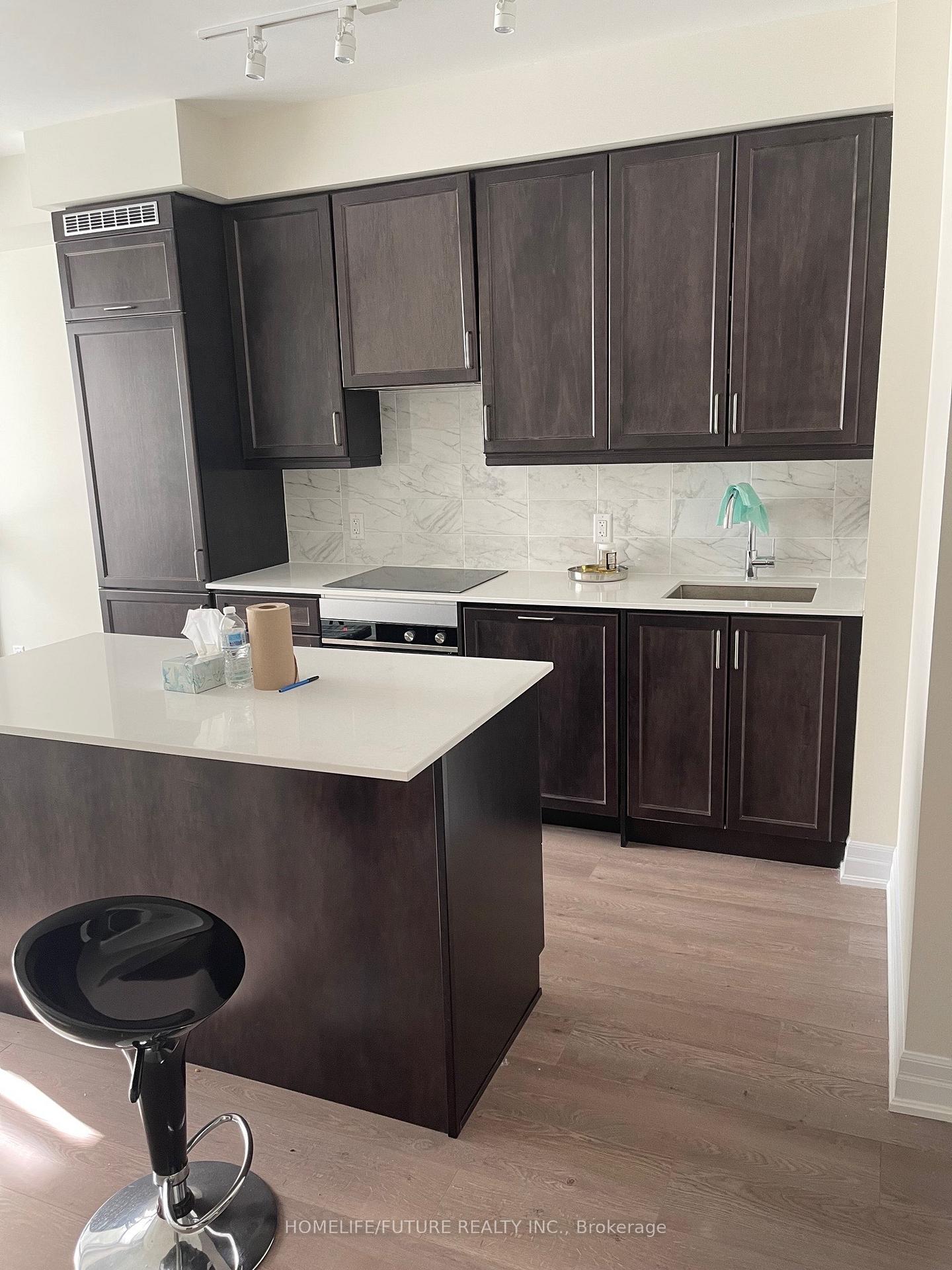 Photo 1 of Unit 804, 9075 Jane Street S, Vaughan, Concord — HOMEH