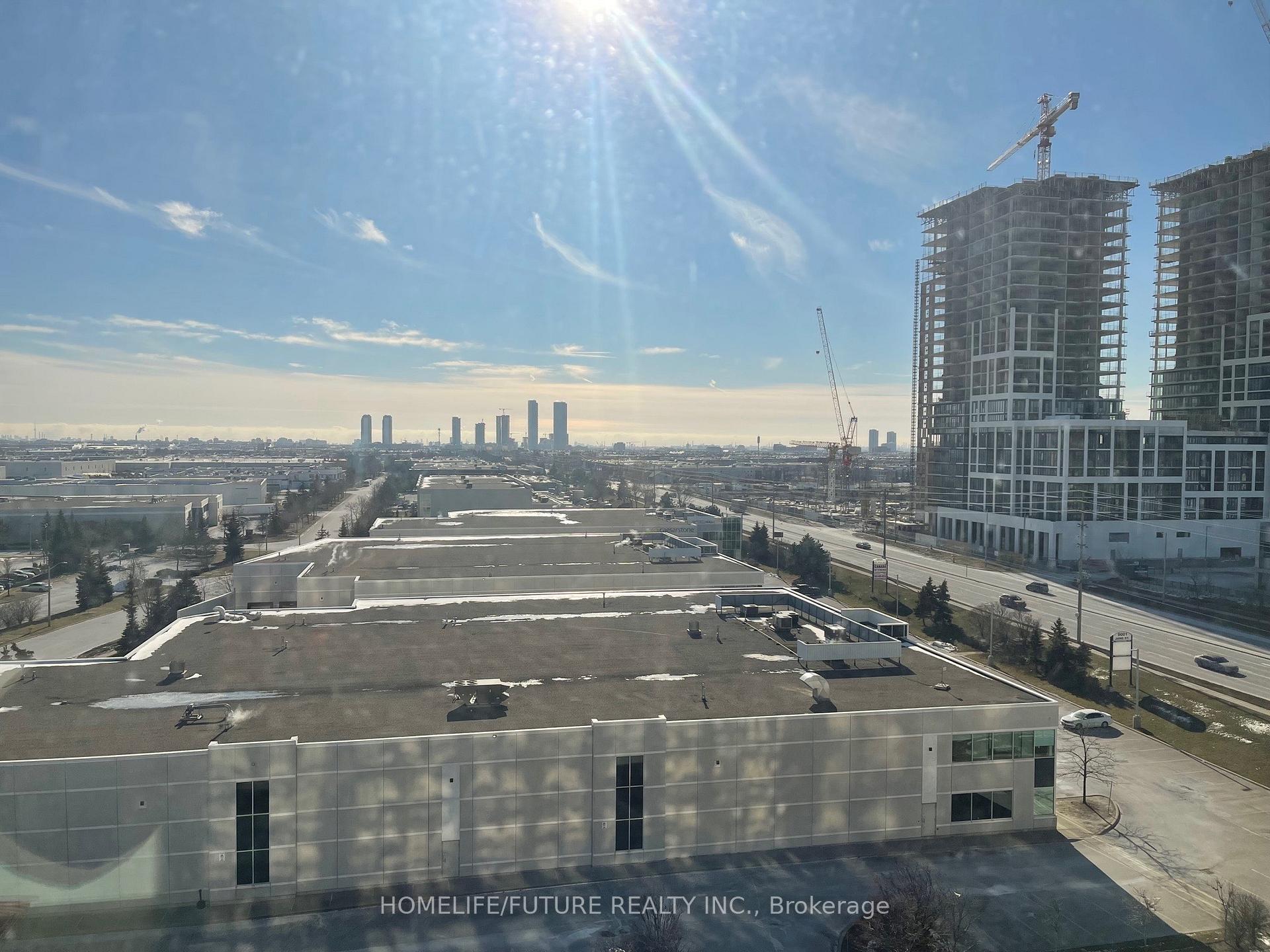 Photo 4 of Unit 804, 9075 Jane Street S, Vaughan, Concord — HOMEH
