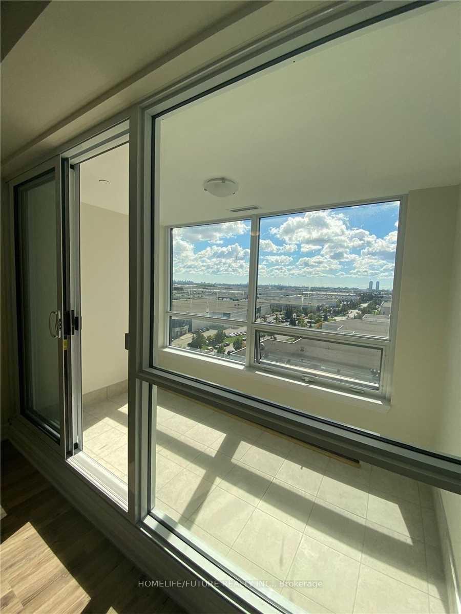 Photo 13 of Unit 804, 9075 Jane Street S, Vaughan, Concord — HOMEH