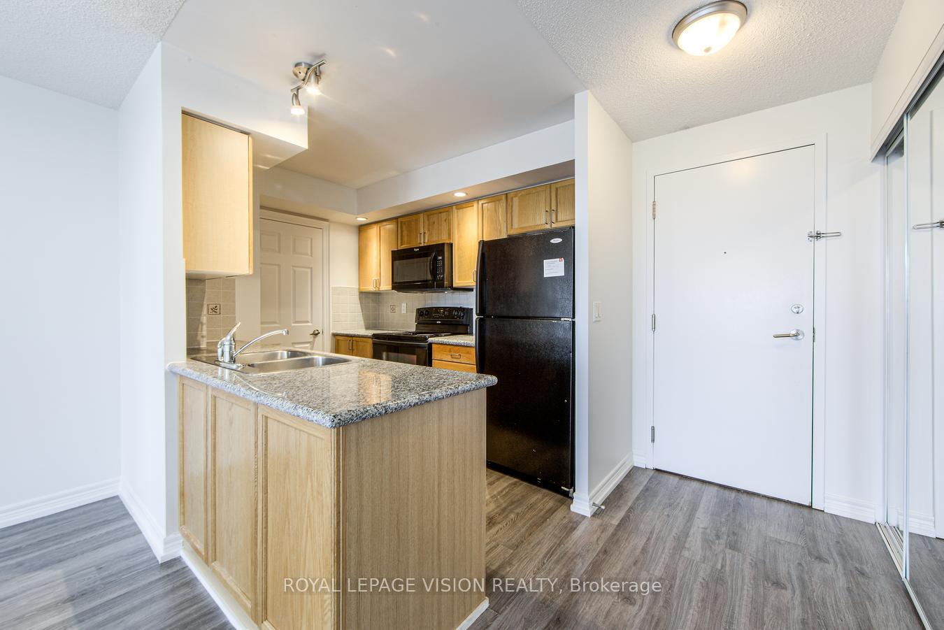 Photo 5 of Unit 1020, 33 Cox Boulevard, Markham, Unionville — HOMEH