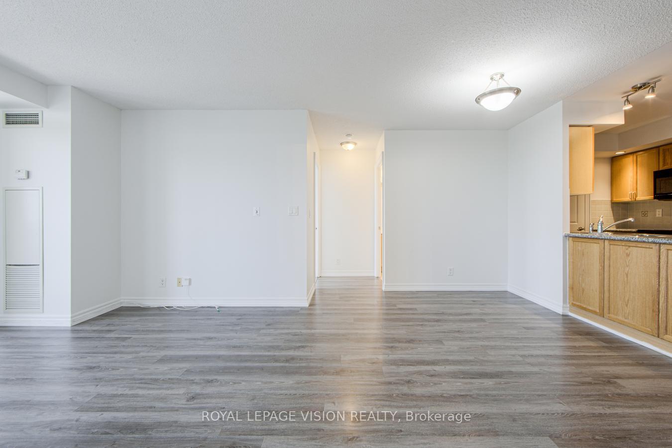 Photo 13 of Unit 1020, 33 Cox Boulevard, Markham, Unionville — HOMEH