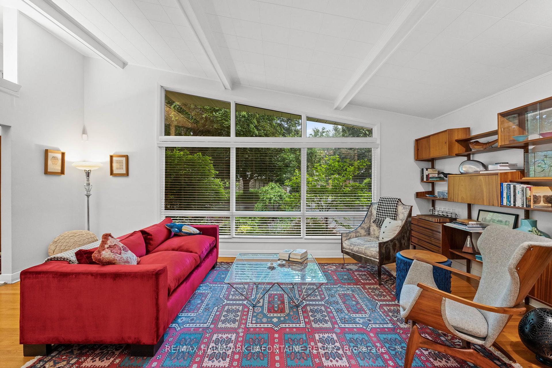 Photo 5 of 1886 Rideau Garden Drive, Ottawa, Ottawa East — HOMEH