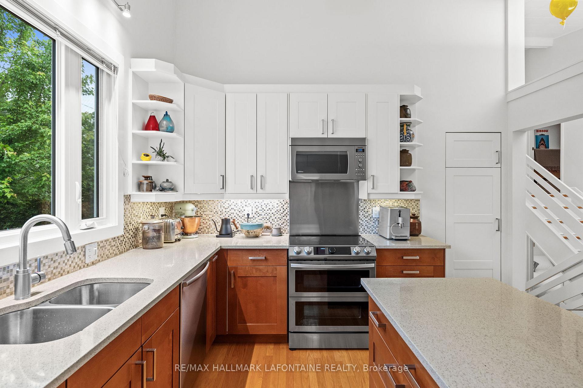 Photo 10 of 1886 Rideau Garden Drive, Ottawa, Ottawa East — HOMEH