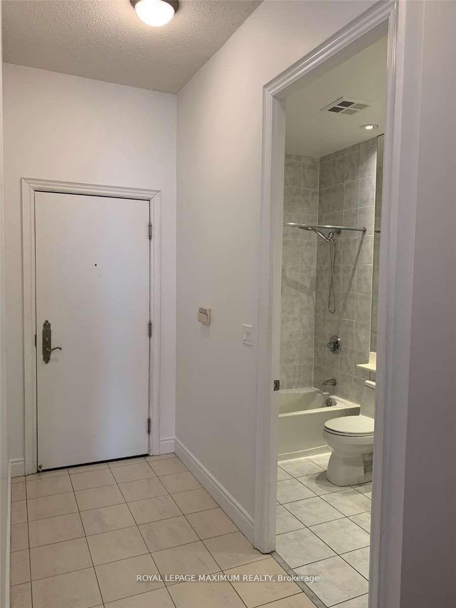 Photo 2 of Unit Uph15, 51 Saddlecreek Drive, Markham, Commerce Valley — HOMEH