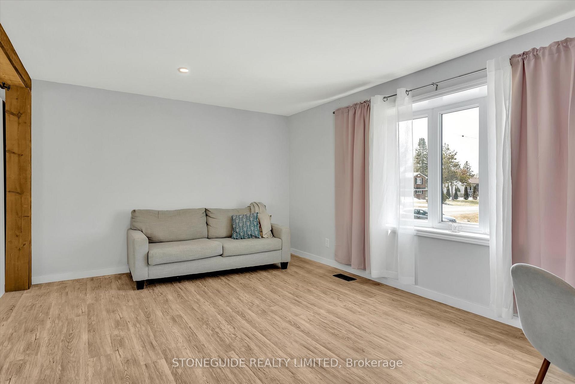 Photo 17 of 2515 Edgewood Park, Cavan Monaghan, Cavan Twp — HOMEH