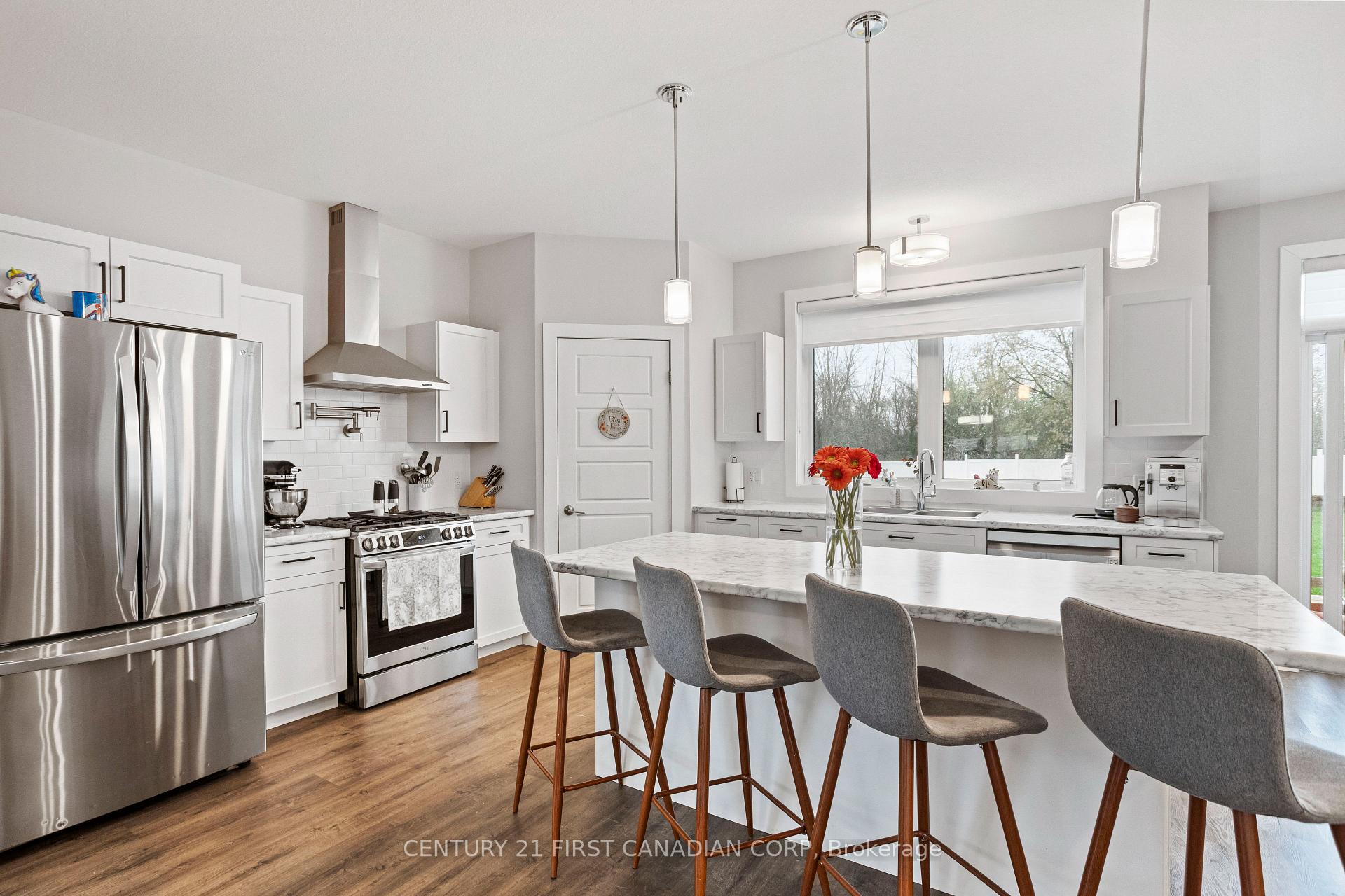 Photo 12 of 1 Helen Court, Central Elgin, Belmont — HOMEH
