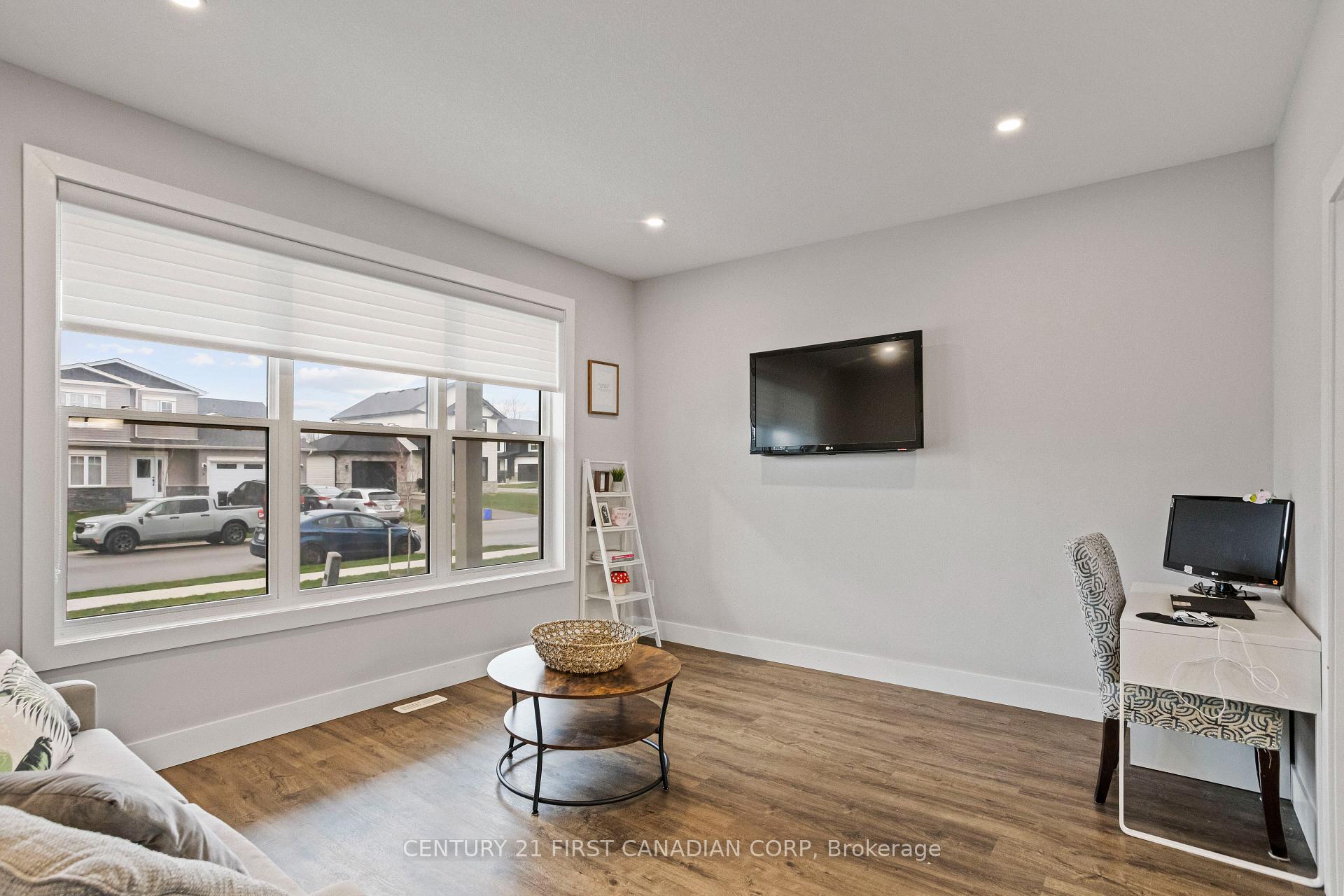 Photo 14 of 1 Helen Court, Central Elgin, Belmont — HOMEH