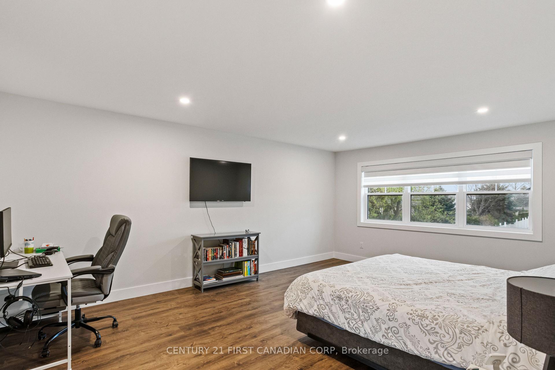 Photo 21 of 1 Helen Court, Central Elgin, Belmont — HOMEH