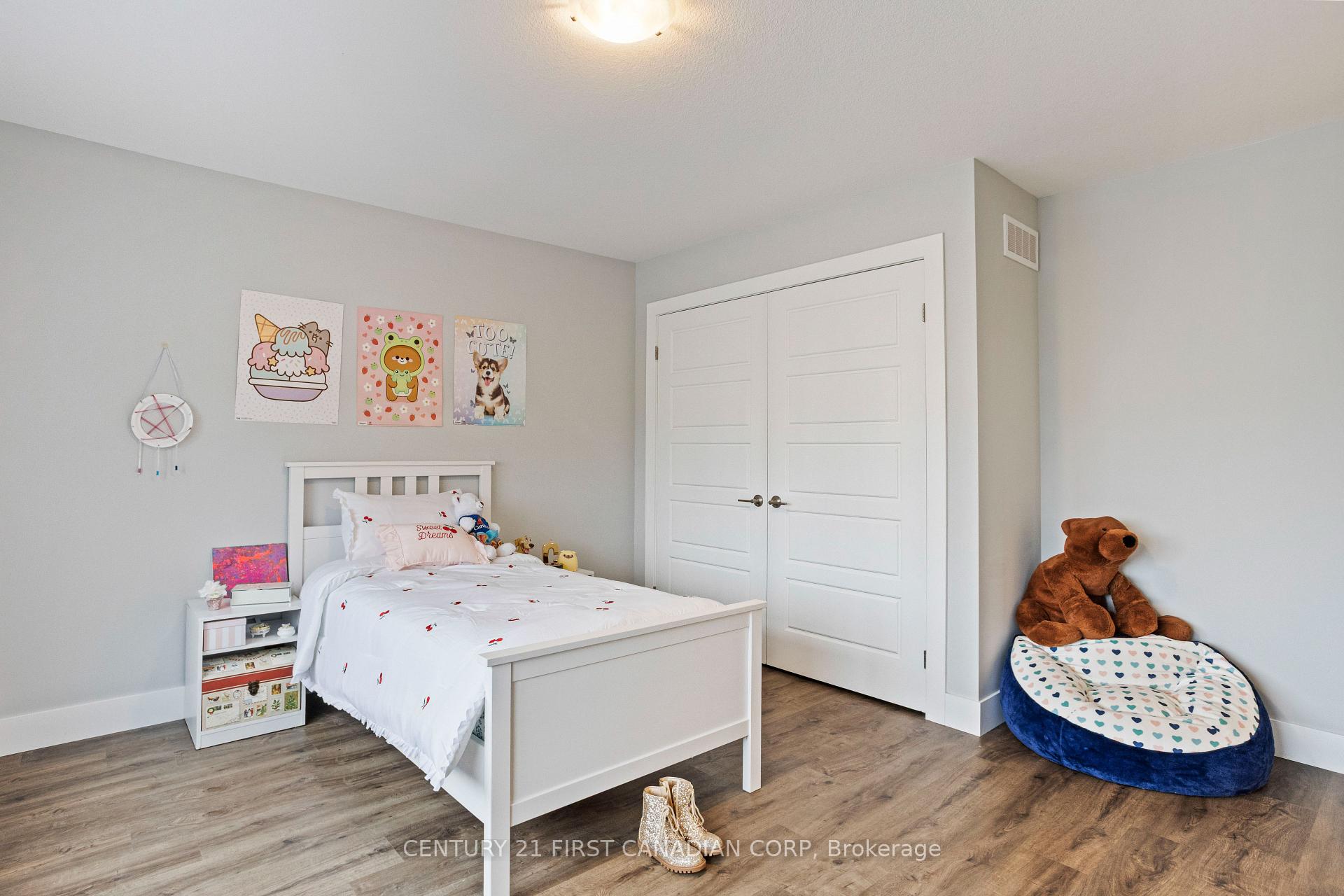 Photo 34 of 1 Helen Court, Central Elgin, Belmont — HOMEH