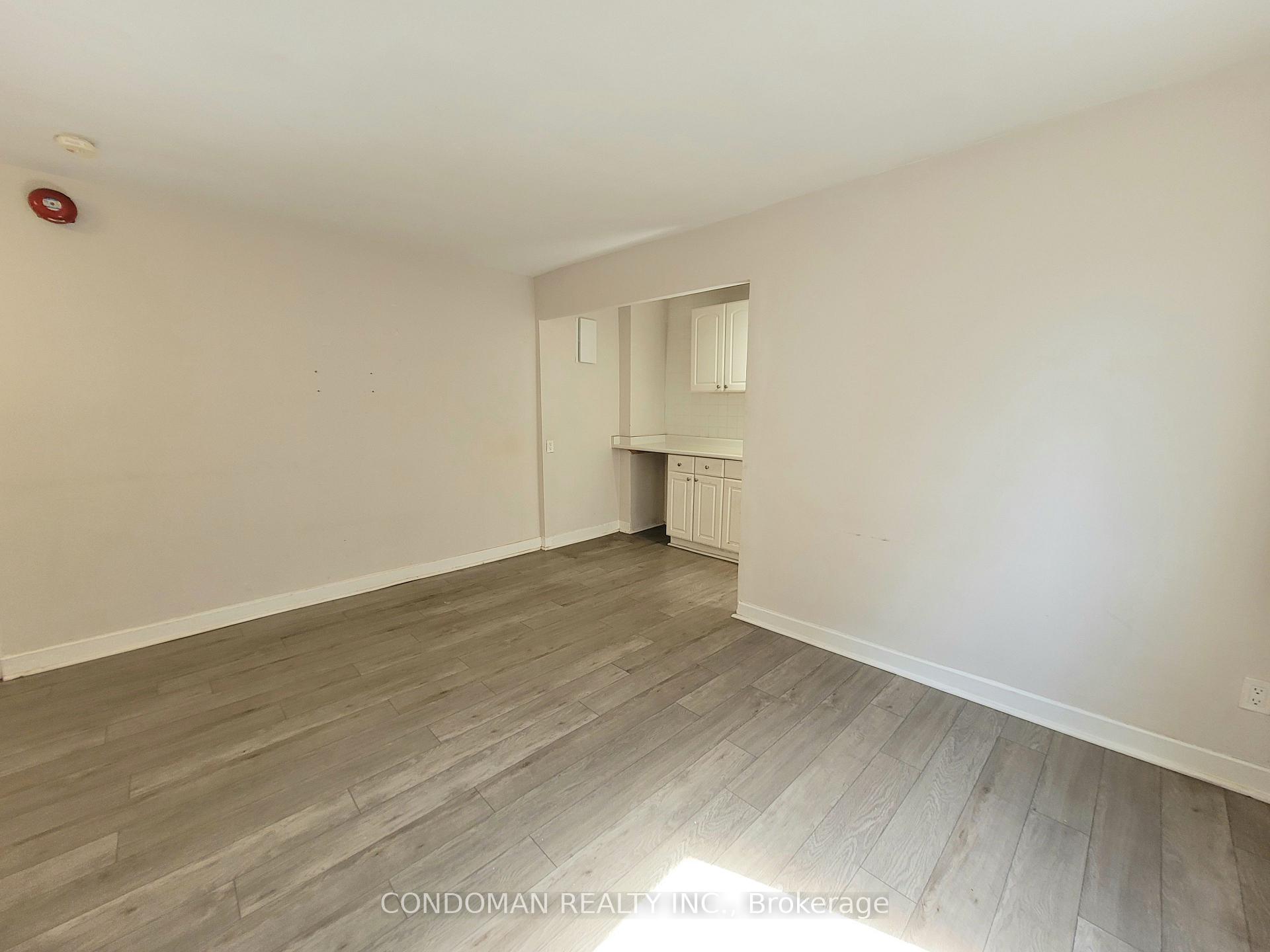 Photo 2 of Unit 106, 852 Broadview Avenue, Toronto, Playter Estates-Danforth — HOMEH