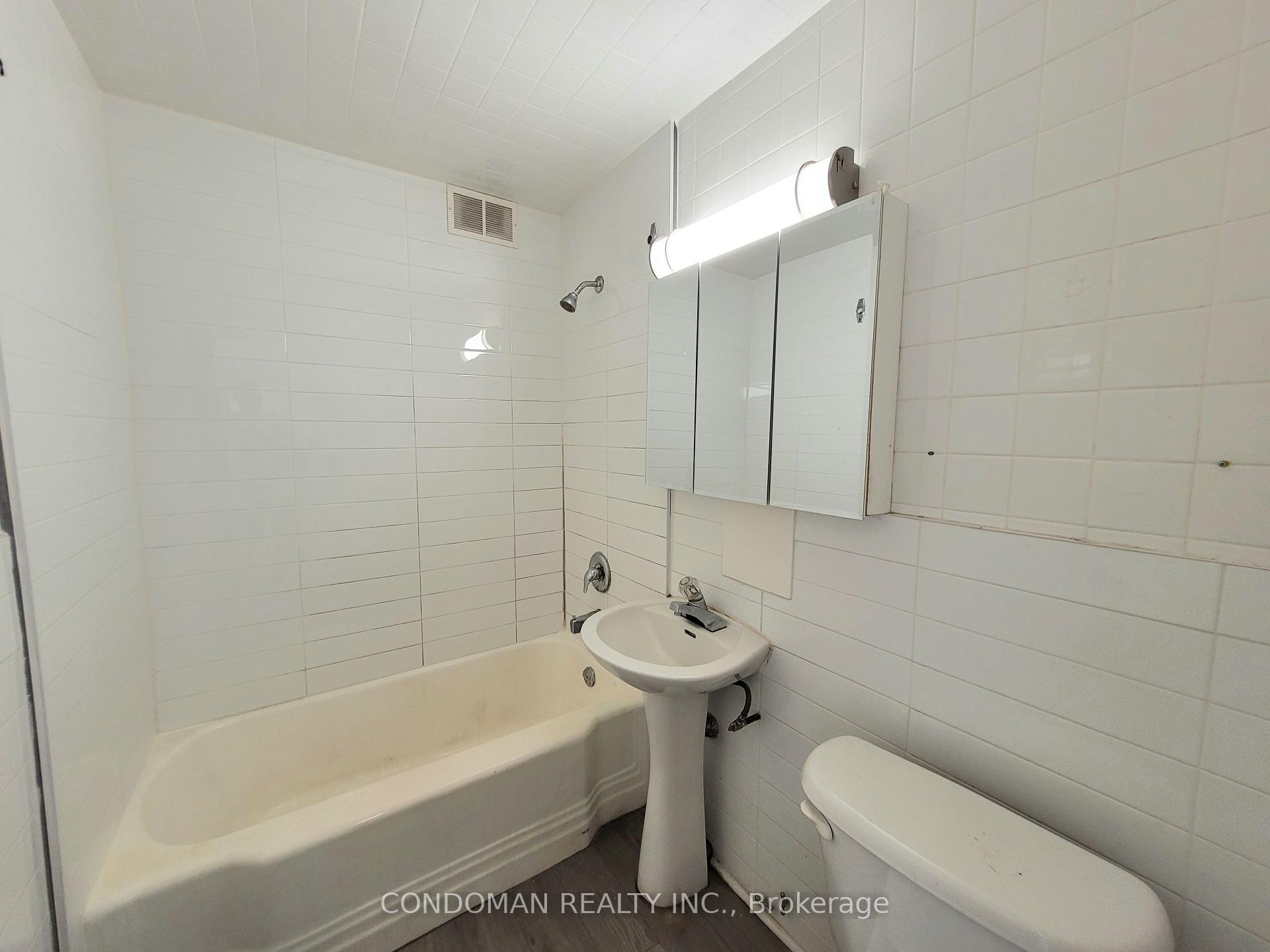 Photo 6 of Unit 106, 852 Broadview Avenue, Toronto, Playter Estates-Danforth — HOMEH