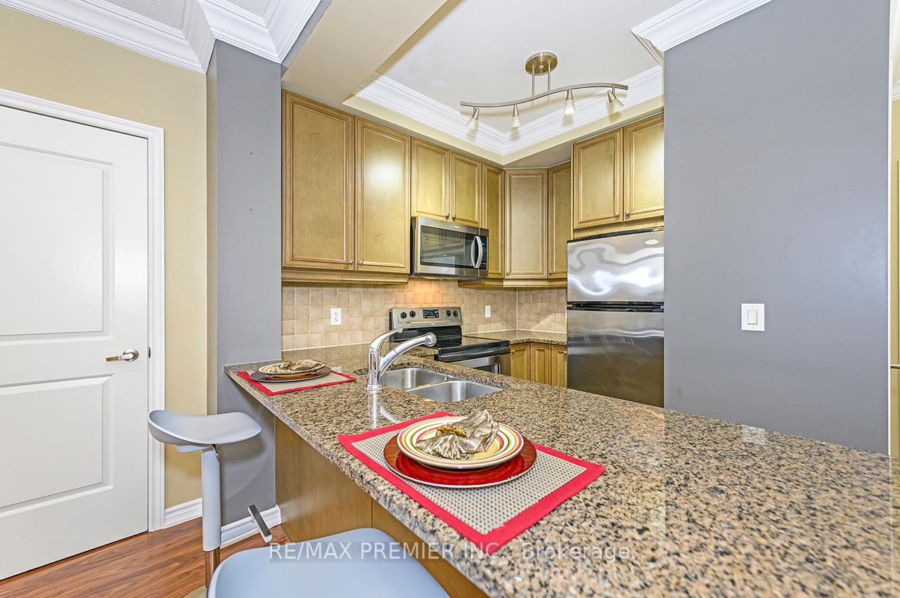 Photo 6 of Unit 314, 9235 Jane Street, Vaughan, Maple — HOMEH