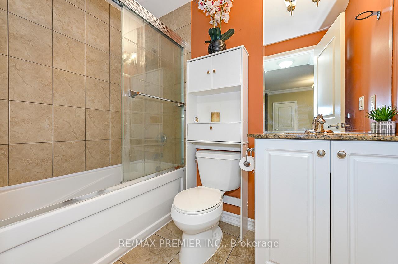Photo 18 of Unit 314, 9235 Jane Street, Vaughan, Maple — HOMEH
