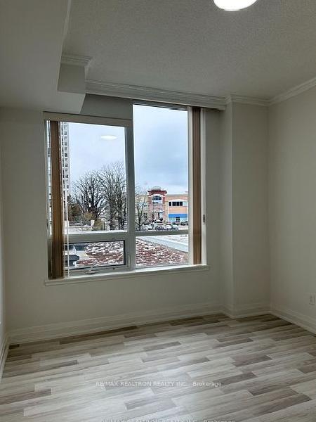 Photo 3 of Unit 305, 85 North Park Road, Vaughan, Beverley Glen — HOMEH