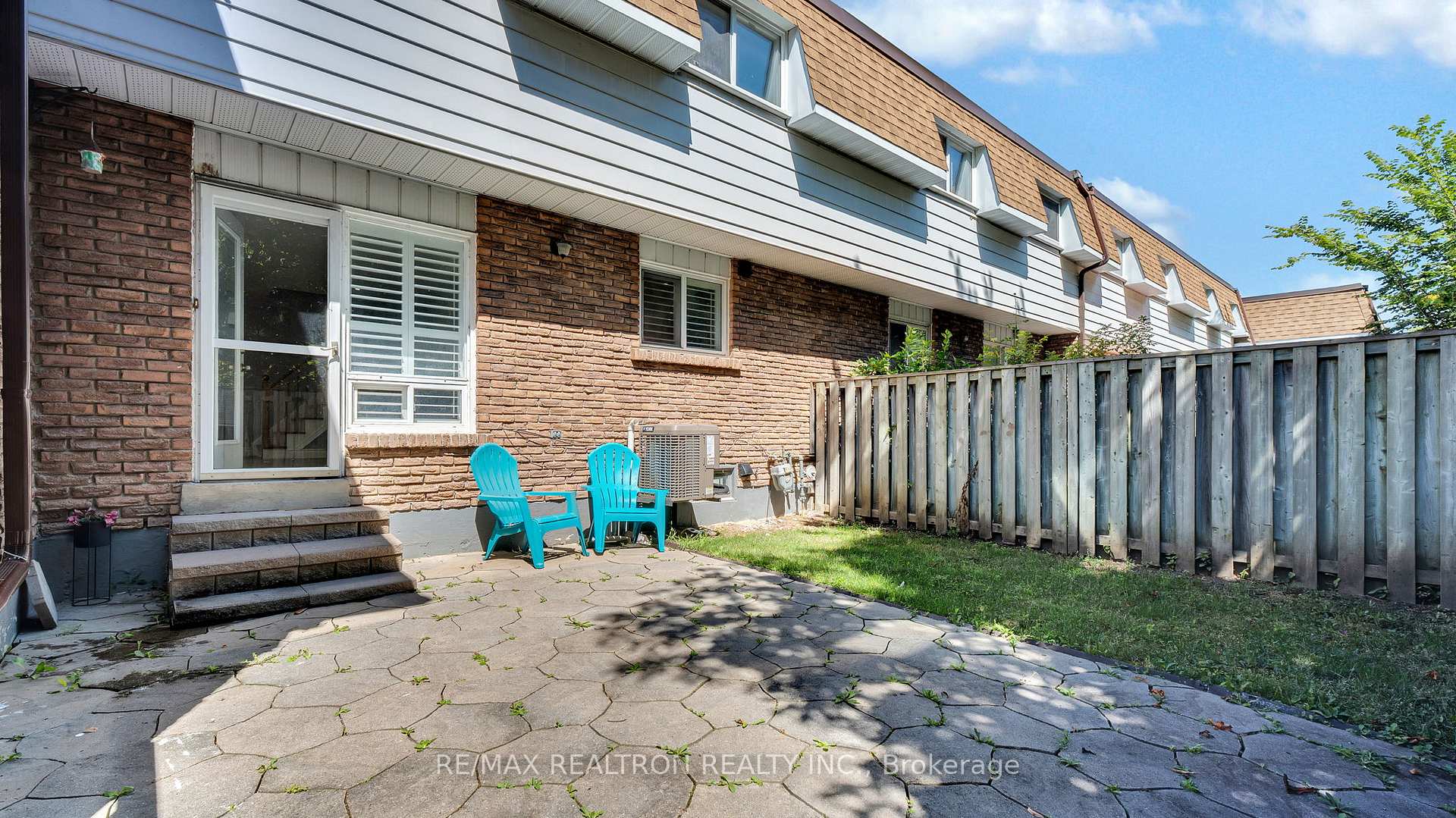 Photo 16 of Unit 11-Main, 730 Cedar Street, Oshawa, Lakeview — HOMEH