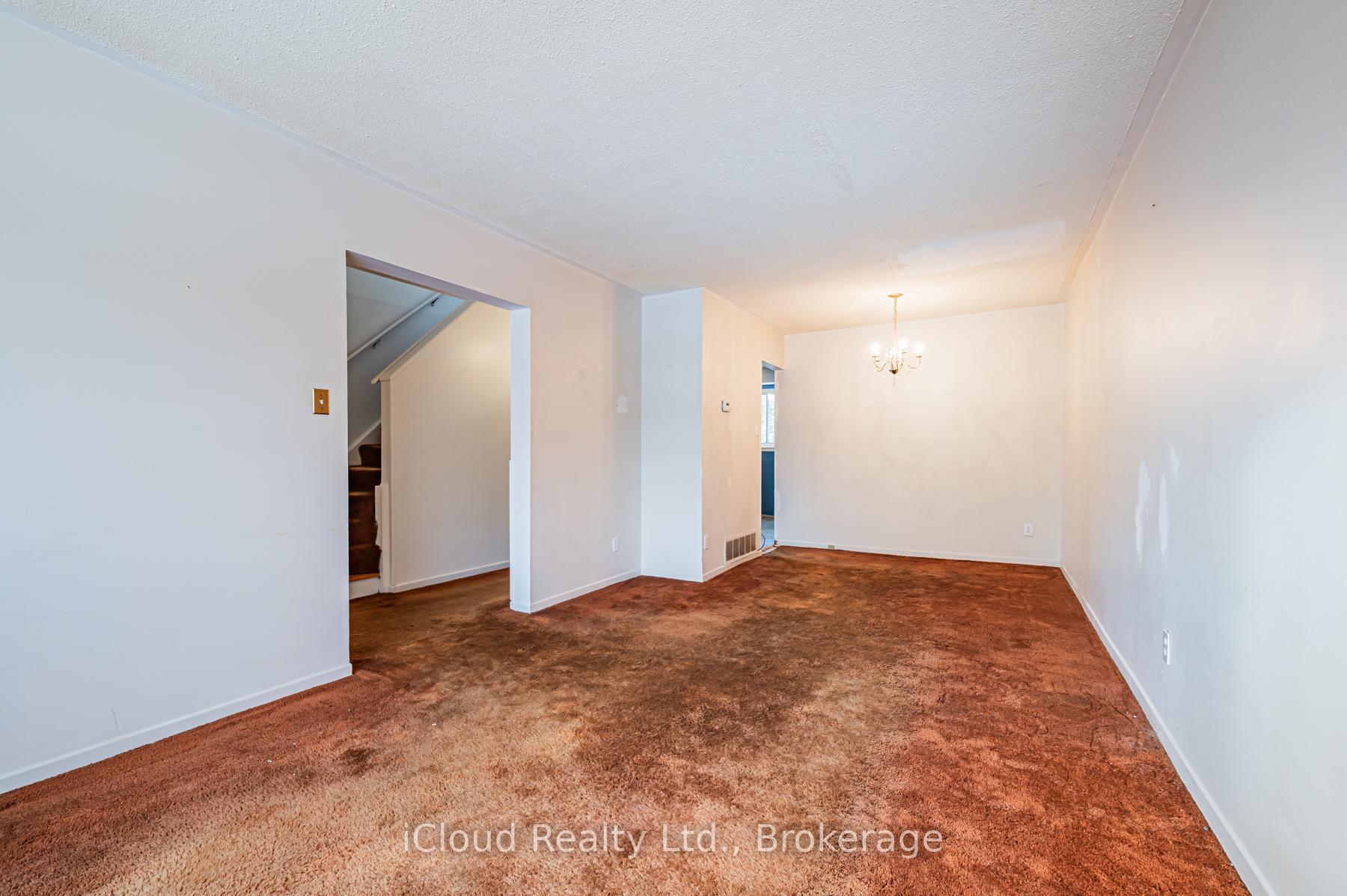 Photo 7 of 331 Archdekin Drive, Brampton, Madoc — HOMEH