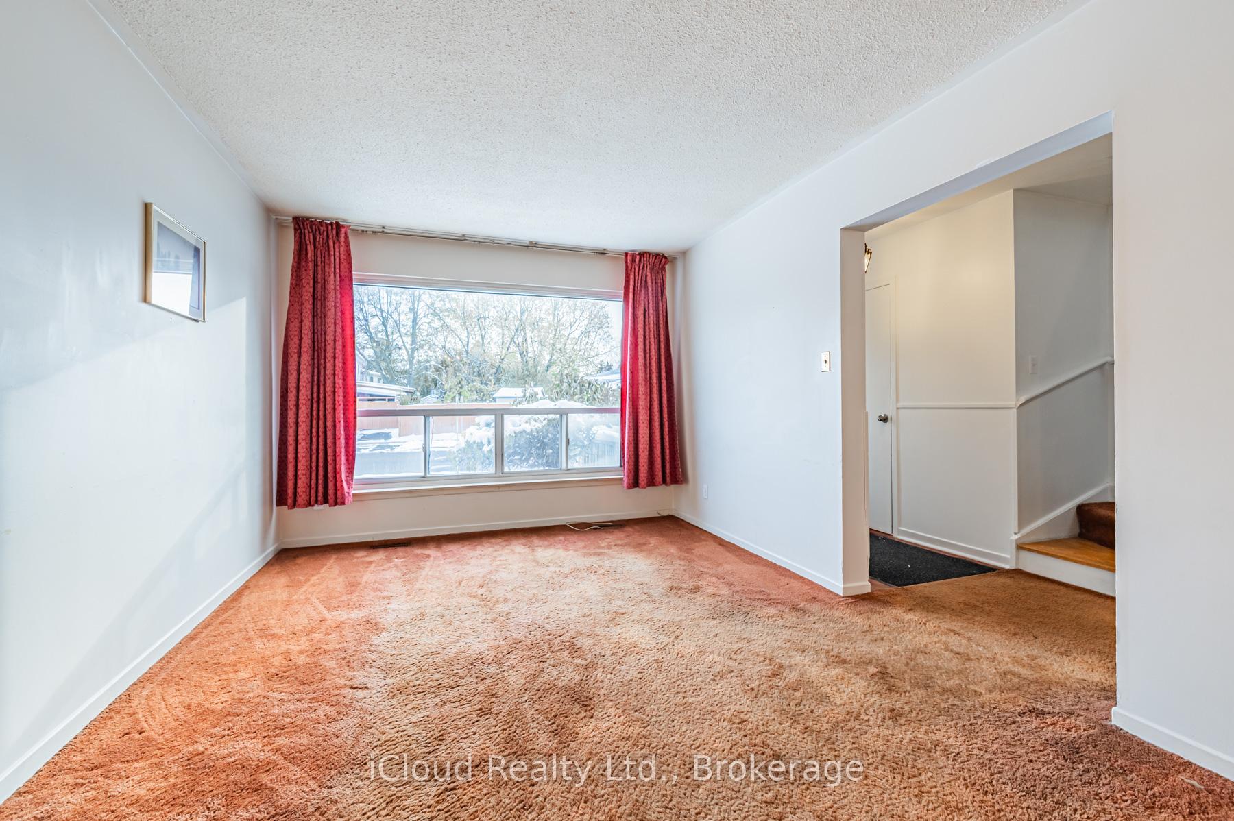 Photo 8 of 331 Archdekin Drive, Brampton, Madoc — HOMEH