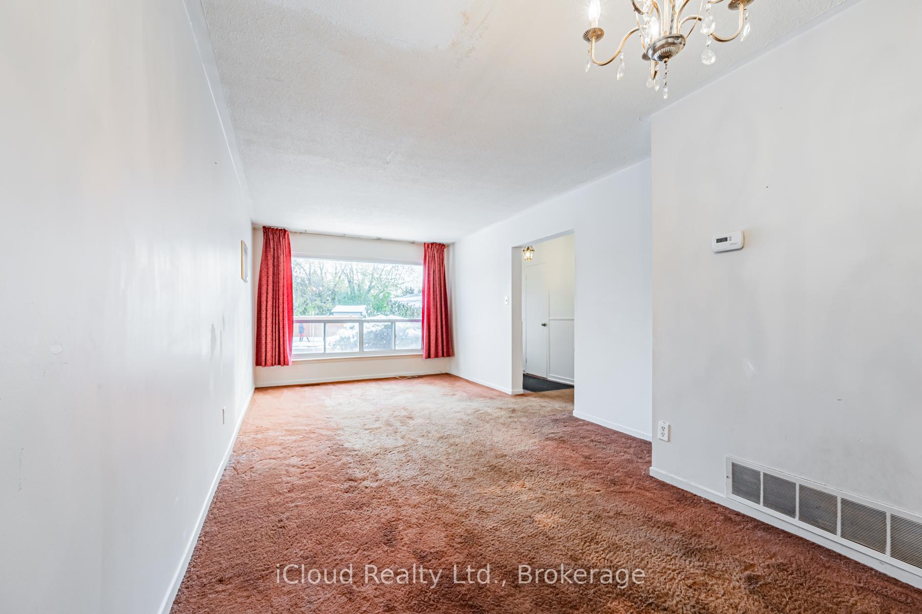 Photo 11 of 331 Archdekin Drive, Brampton, Madoc — HOMEH