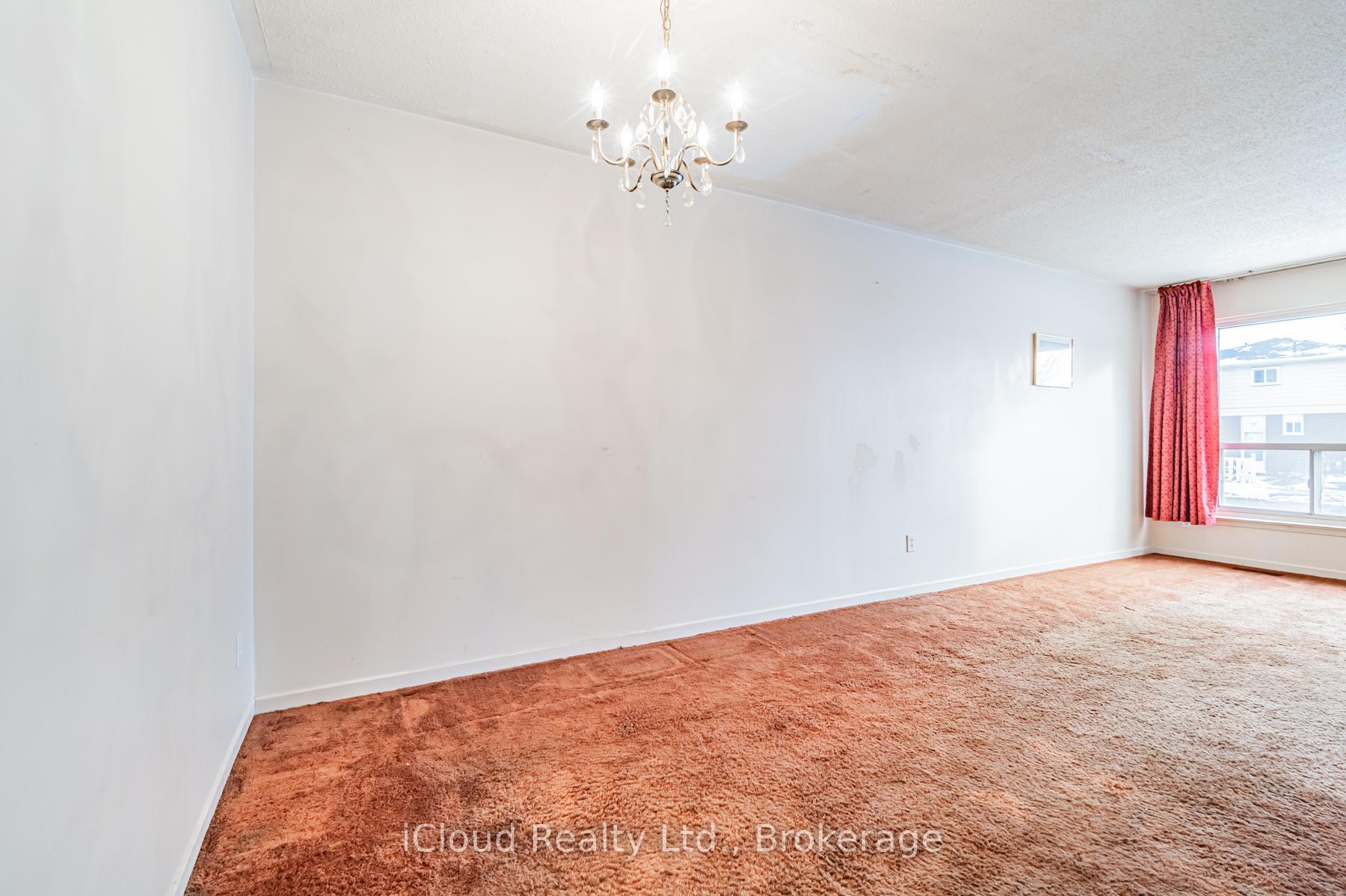 Photo 12 of 331 Archdekin Drive, Brampton, Madoc — HOMEH