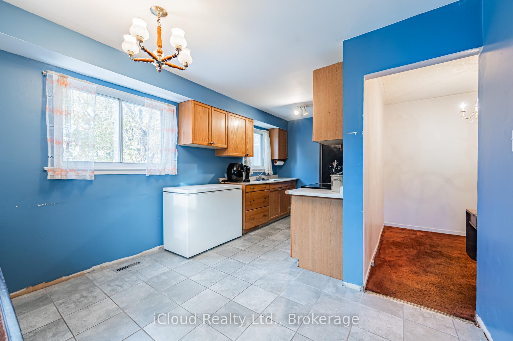 Photo 14 of 331 Archdekin Drive, Brampton, Madoc — HOMEH