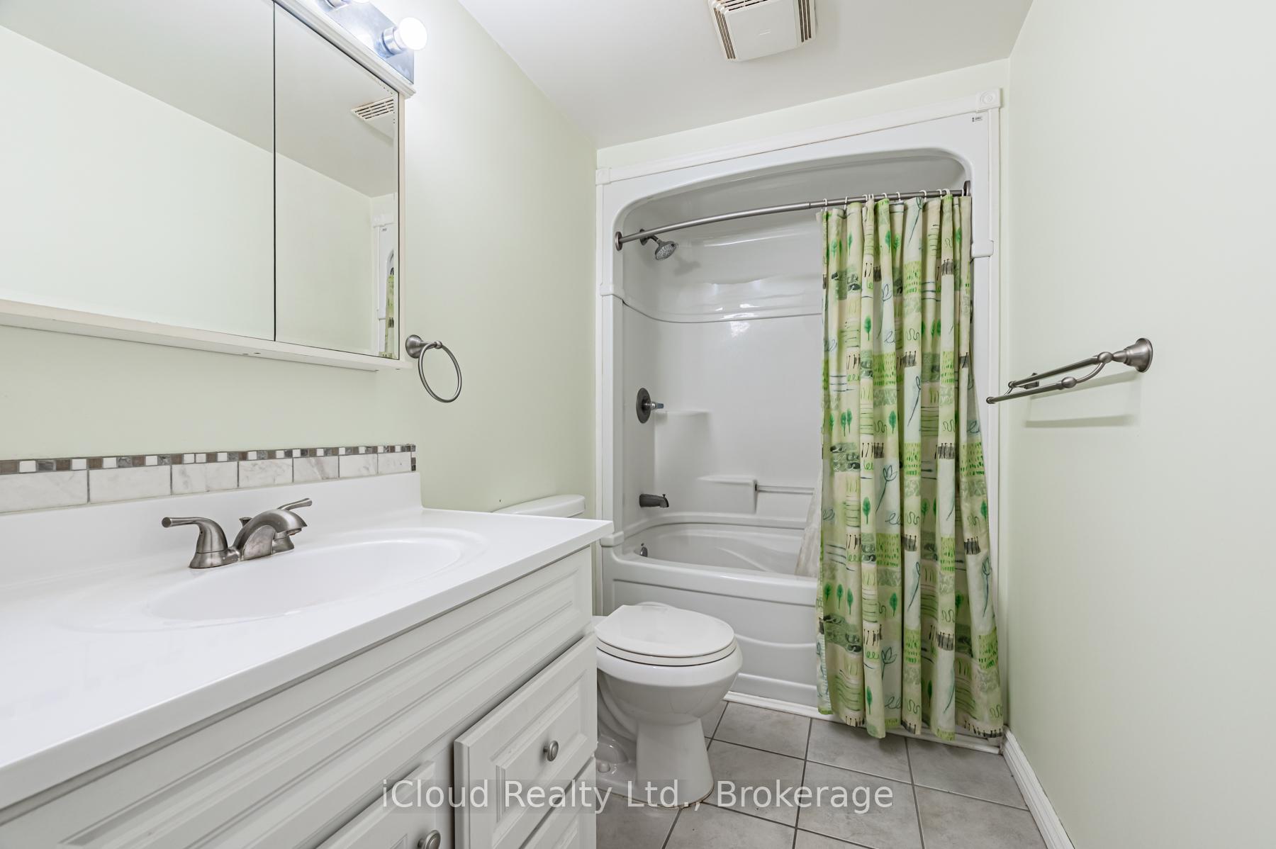 Photo 25 of 331 Archdekin Drive, Brampton, Madoc — HOMEH