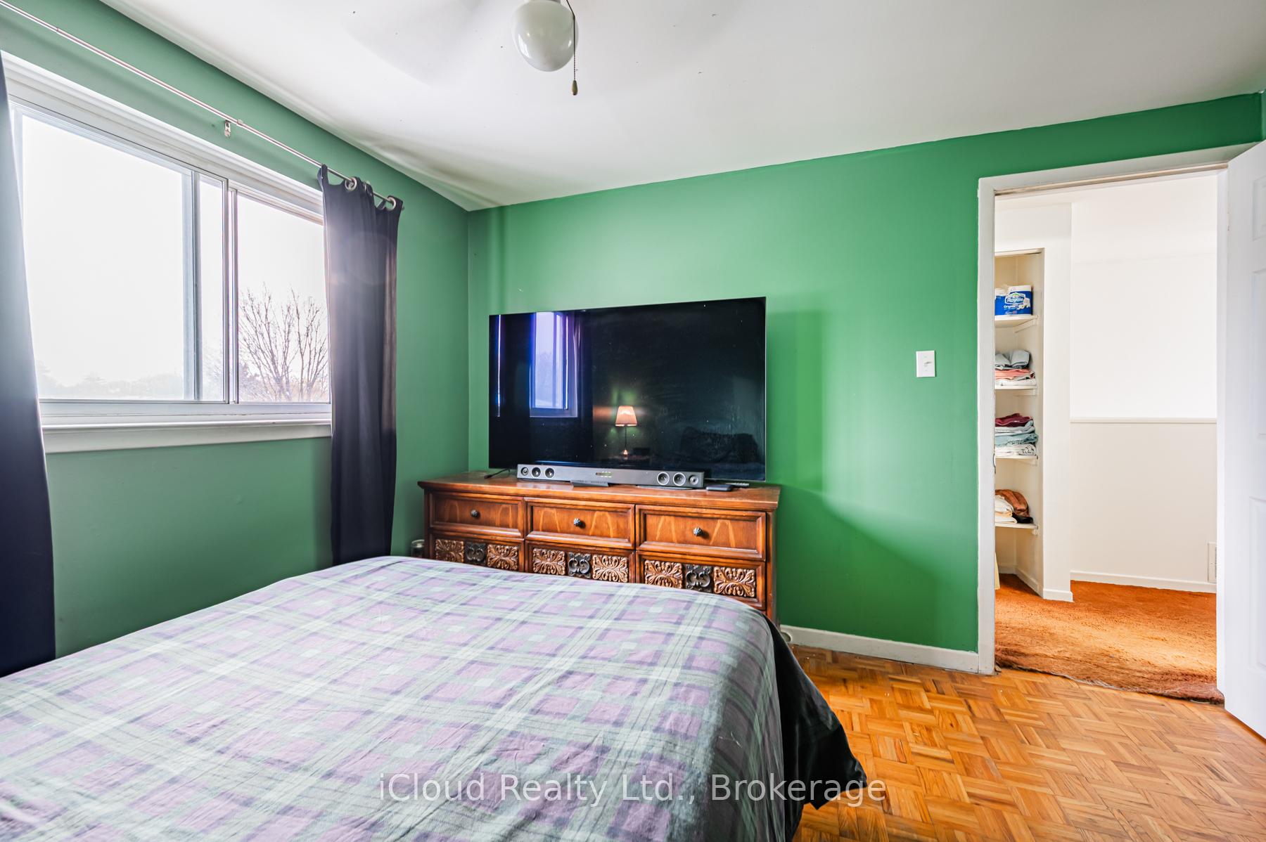 Photo 29 of 331 Archdekin Drive, Brampton, Madoc — HOMEH