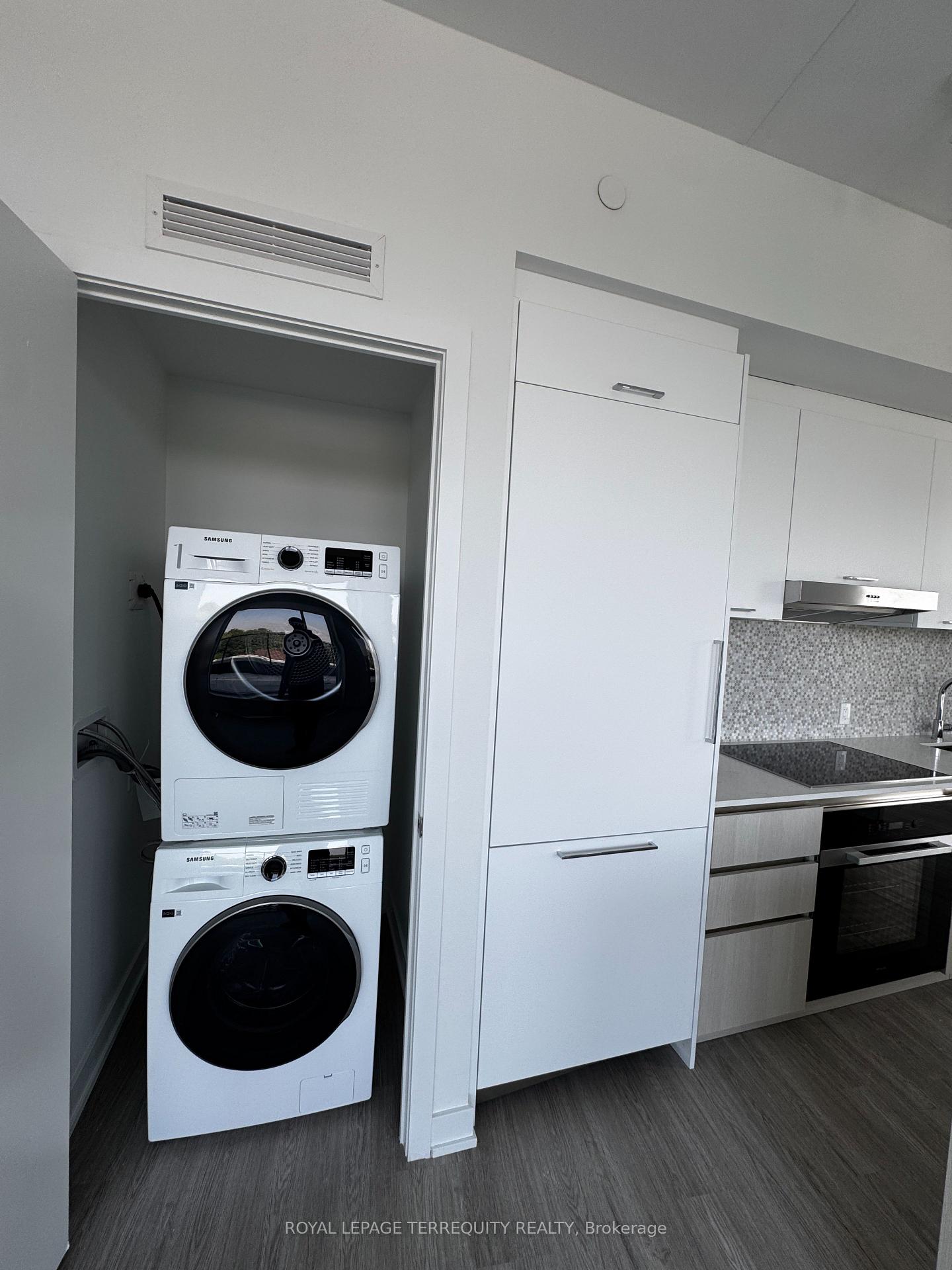 Photo 6 of Unit 527, 8188 Yonge Street, Vaughan, Uplands — HOMEH