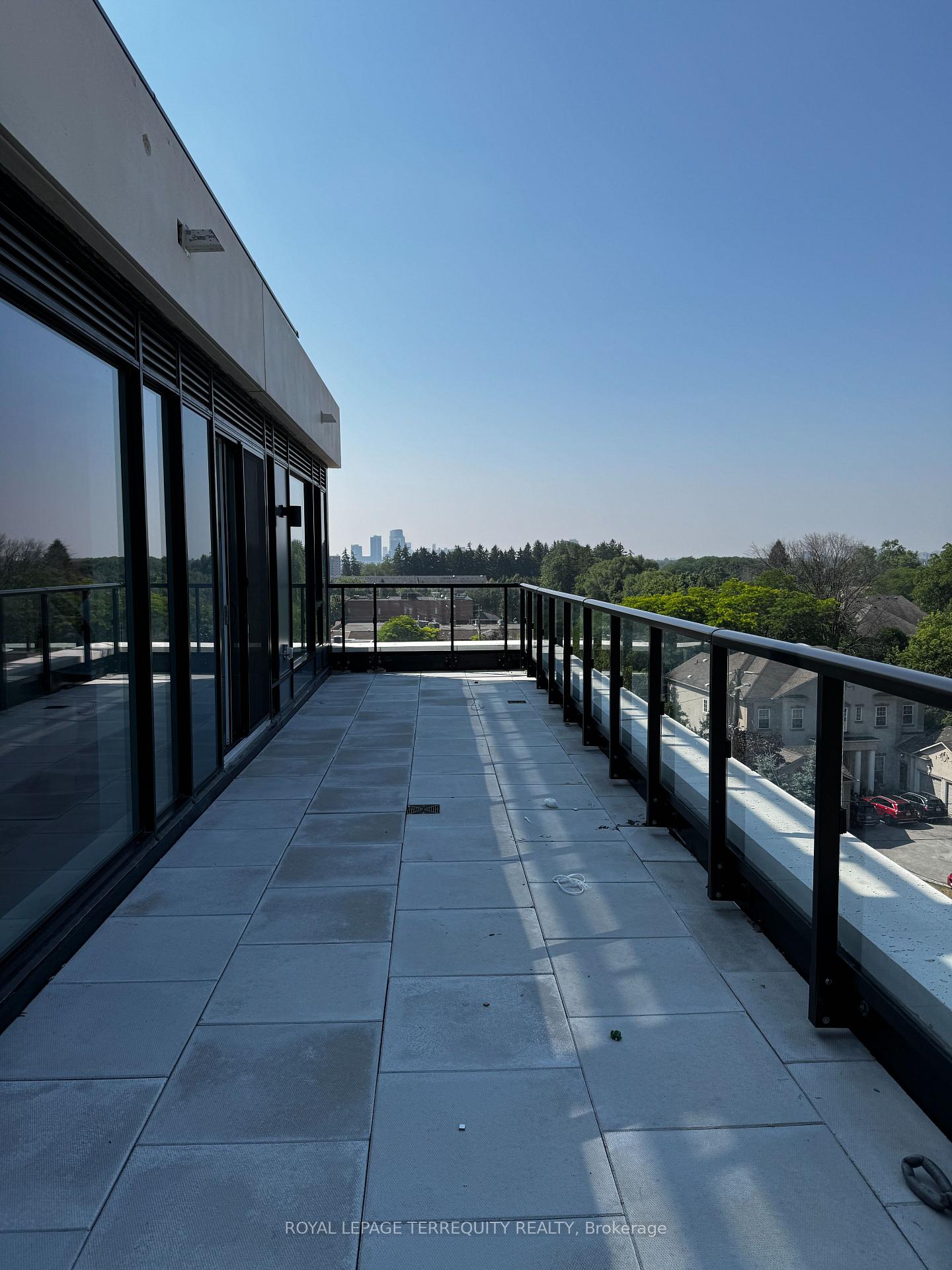 Photo 7 of Unit 527, 8188 Yonge Street, Vaughan, Uplands — HOMEH