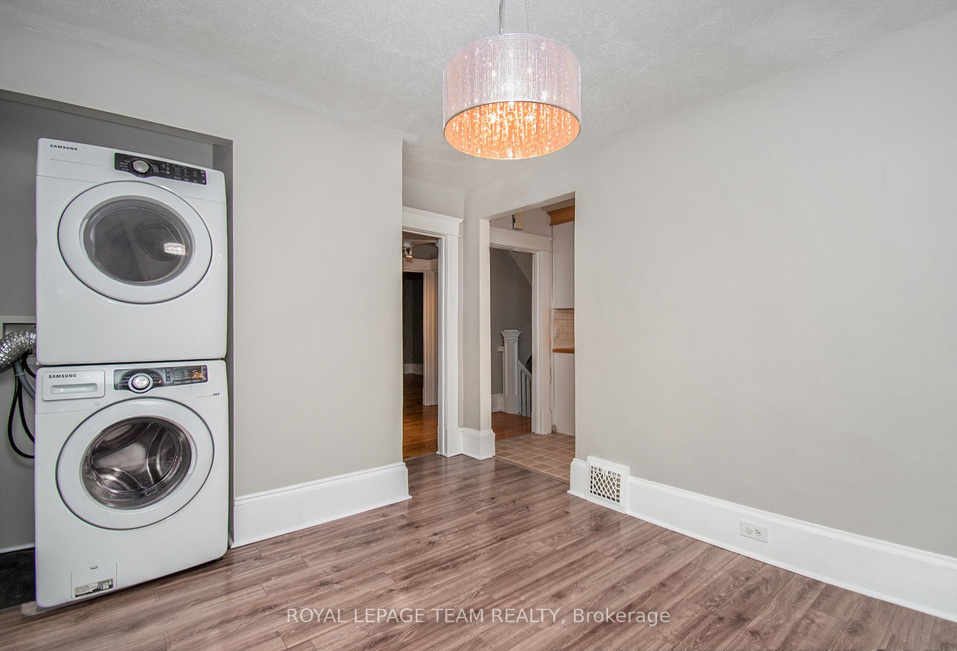 Photo 12 of Unit 2, 677 Roosevelt Avenue, Ottawa, Laurentianview — HOMEH