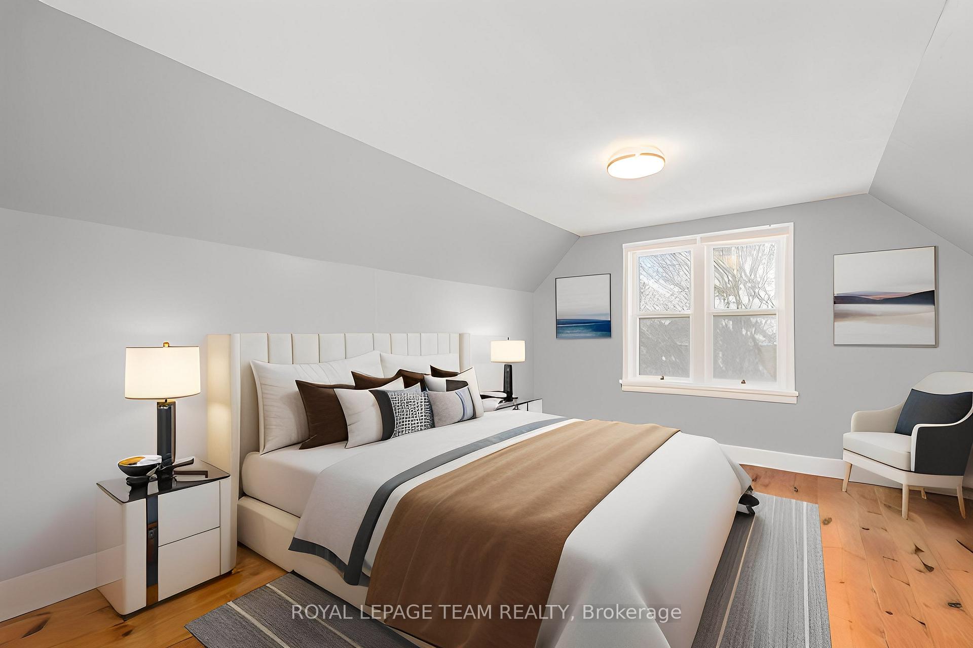 Photo 13 of Unit 2, 677 Roosevelt Avenue, Ottawa, Laurentianview — HOMEH