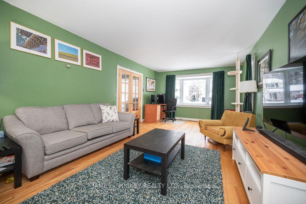 Photo 12 of 10 Frontenac Crescent, Deep River — HOMEH