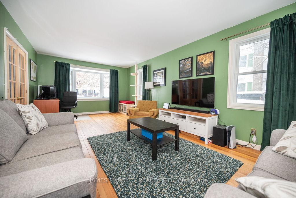 Photo 13 of 10 Frontenac Crescent, Deep River — HOMEH