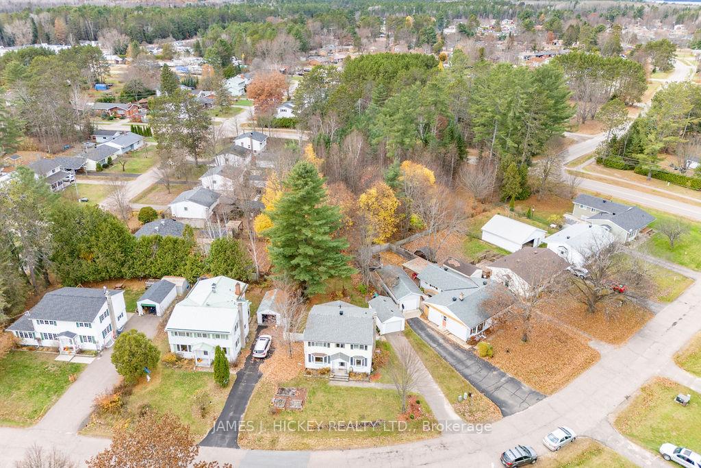Photo 38 of 10 Frontenac Crescent, Deep River — HOMEH