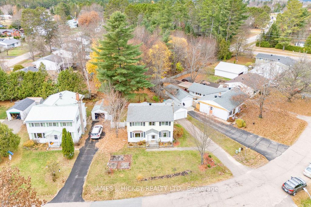 Photo 39 of 10 Frontenac Crescent, Deep River — HOMEH