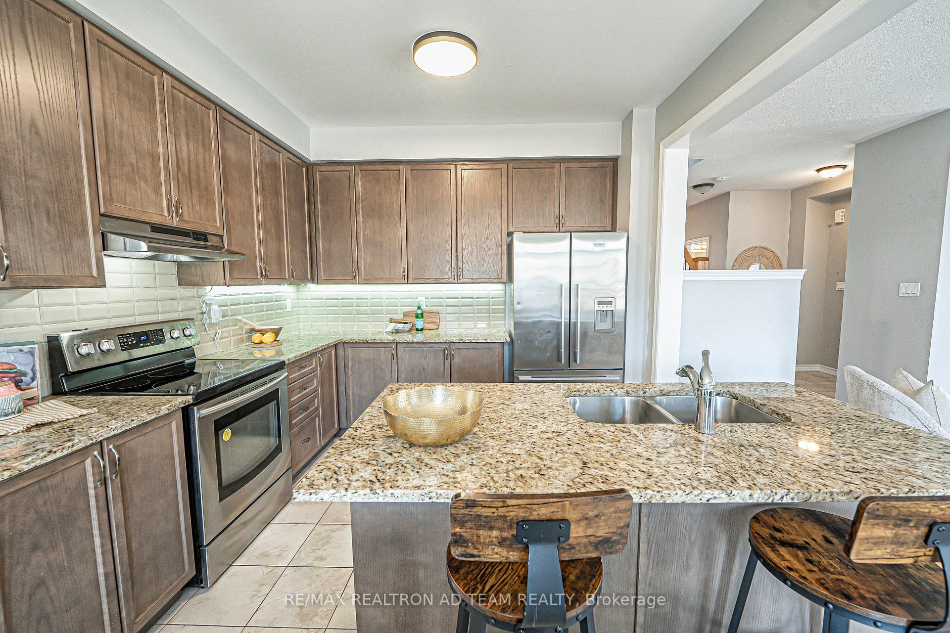 Photo 13 of 116 Workmen's Circle, Ajax, Northwest Ajax — HOMEH