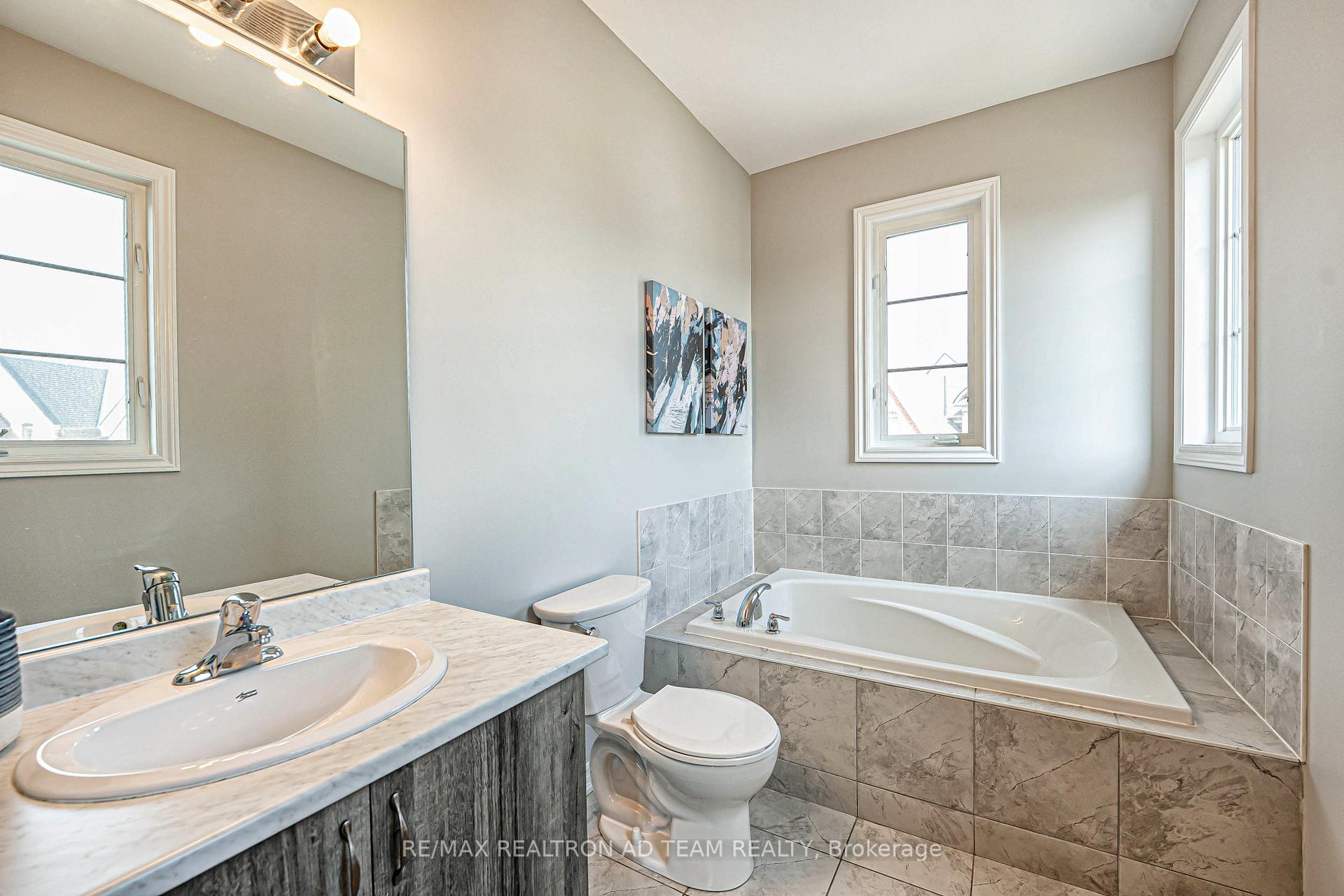 Photo 21 of 116 Workmen's Circle, Ajax, Northwest Ajax — HOMEH