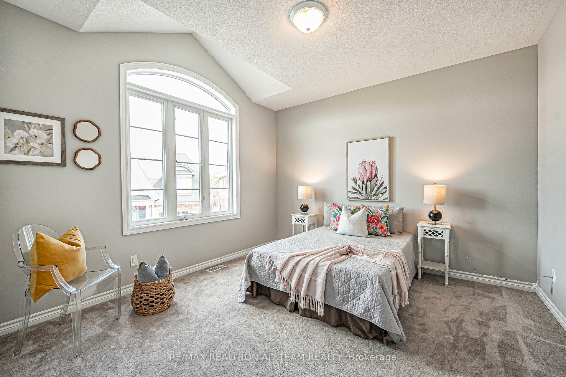 Photo 24 of 116 Workmen's Circle, Ajax, Northwest Ajax — HOMEH