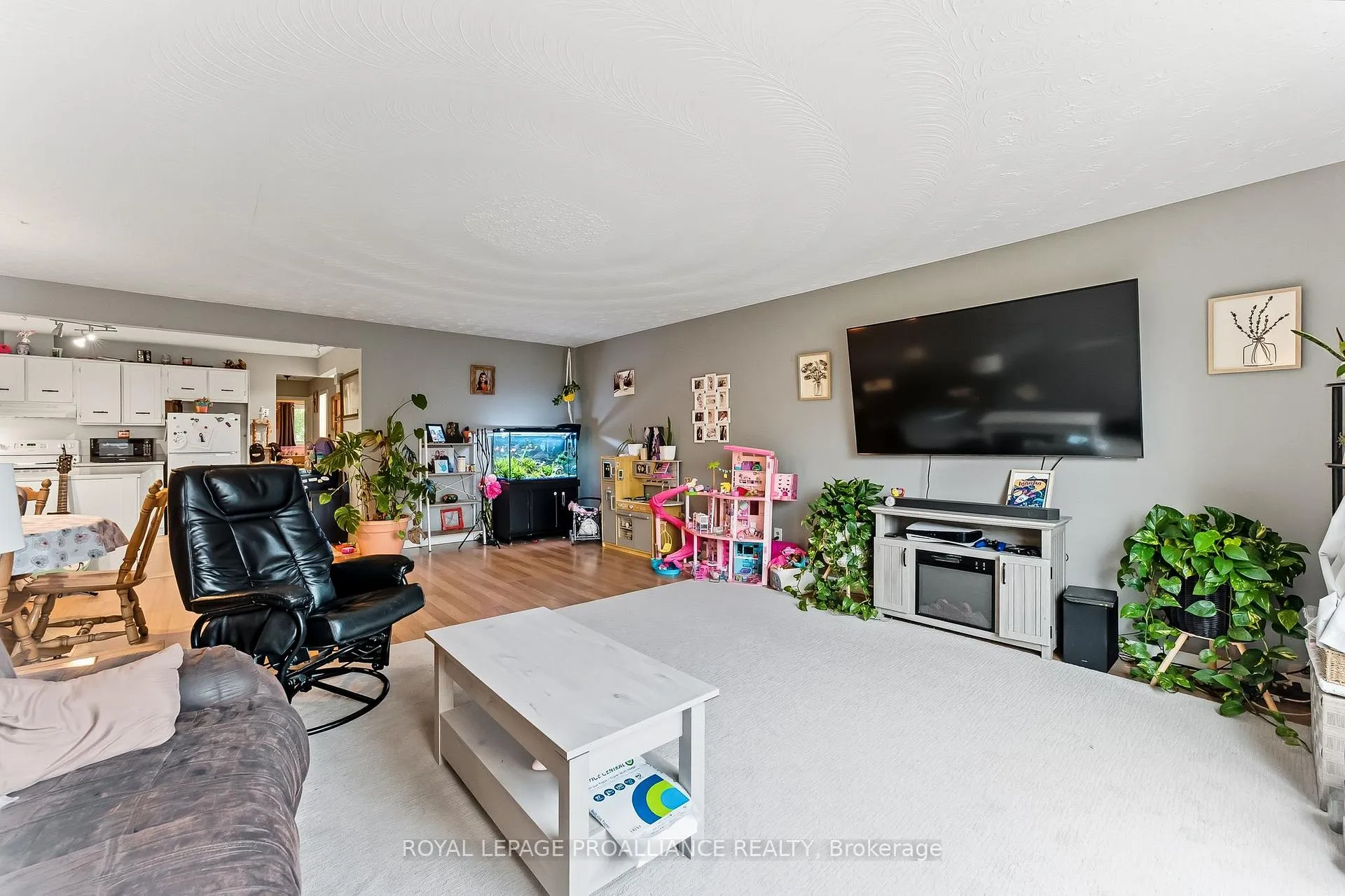 Photo 28 of 32 James Street W, Cobourg — HOMEH