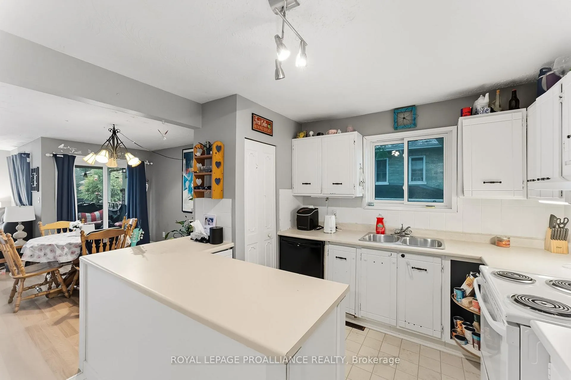Photo 35 of 32 James Street W, Cobourg — HOMEH
