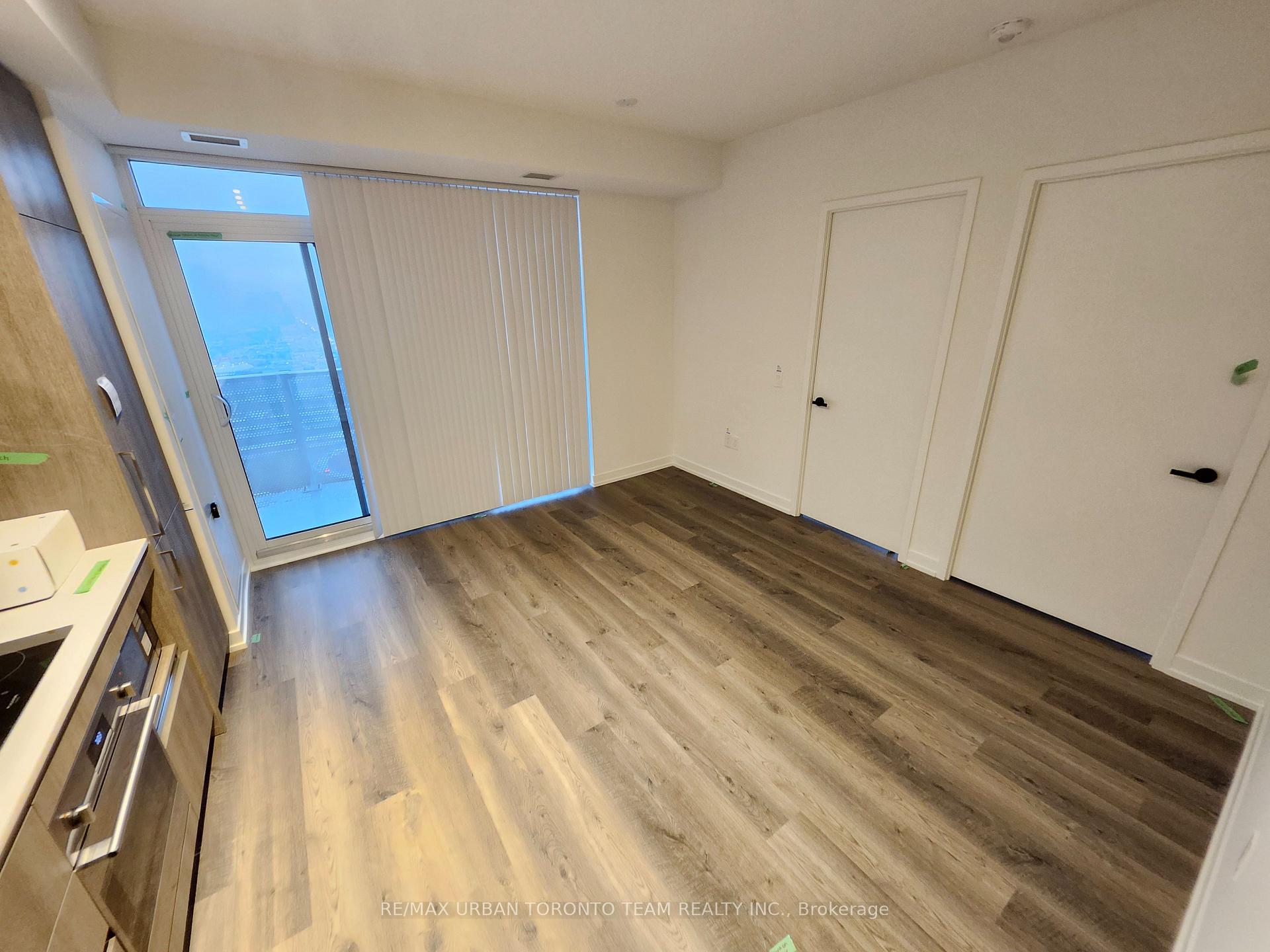 Photo 2 of Unit 4111, 195 Commerce Street, Vaughan, Vaughan Corporate Centre — HOMEH