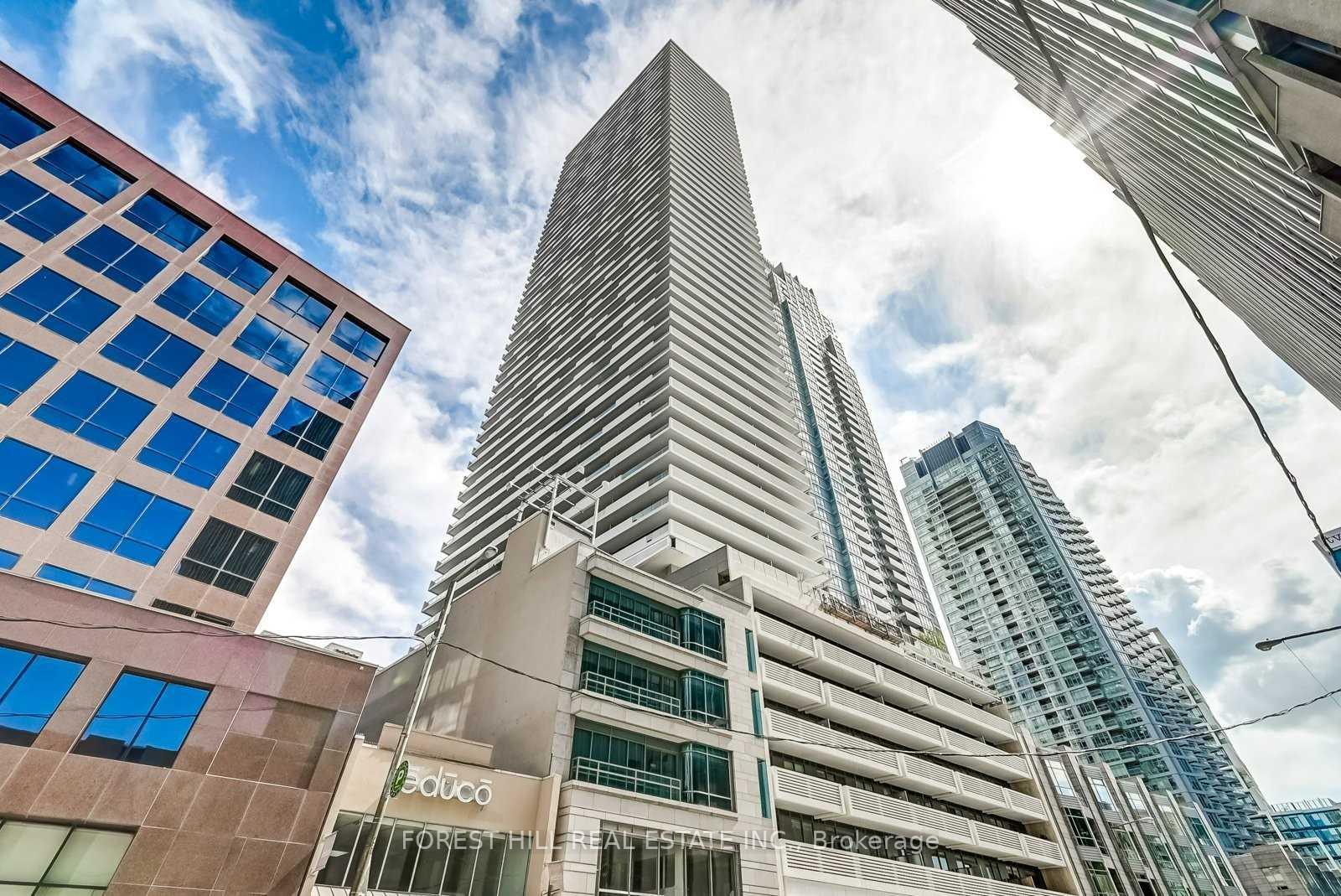 Front of Unit 5706, 2221 Yonge Street