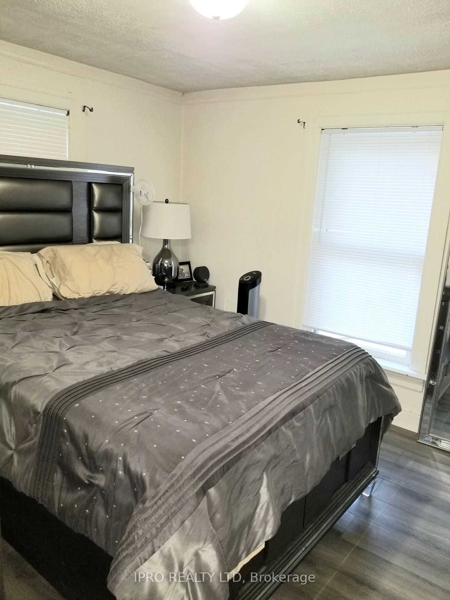 Photo 7 of 304 Queen Street, Chatham-Kent, Chatham — HOMEH