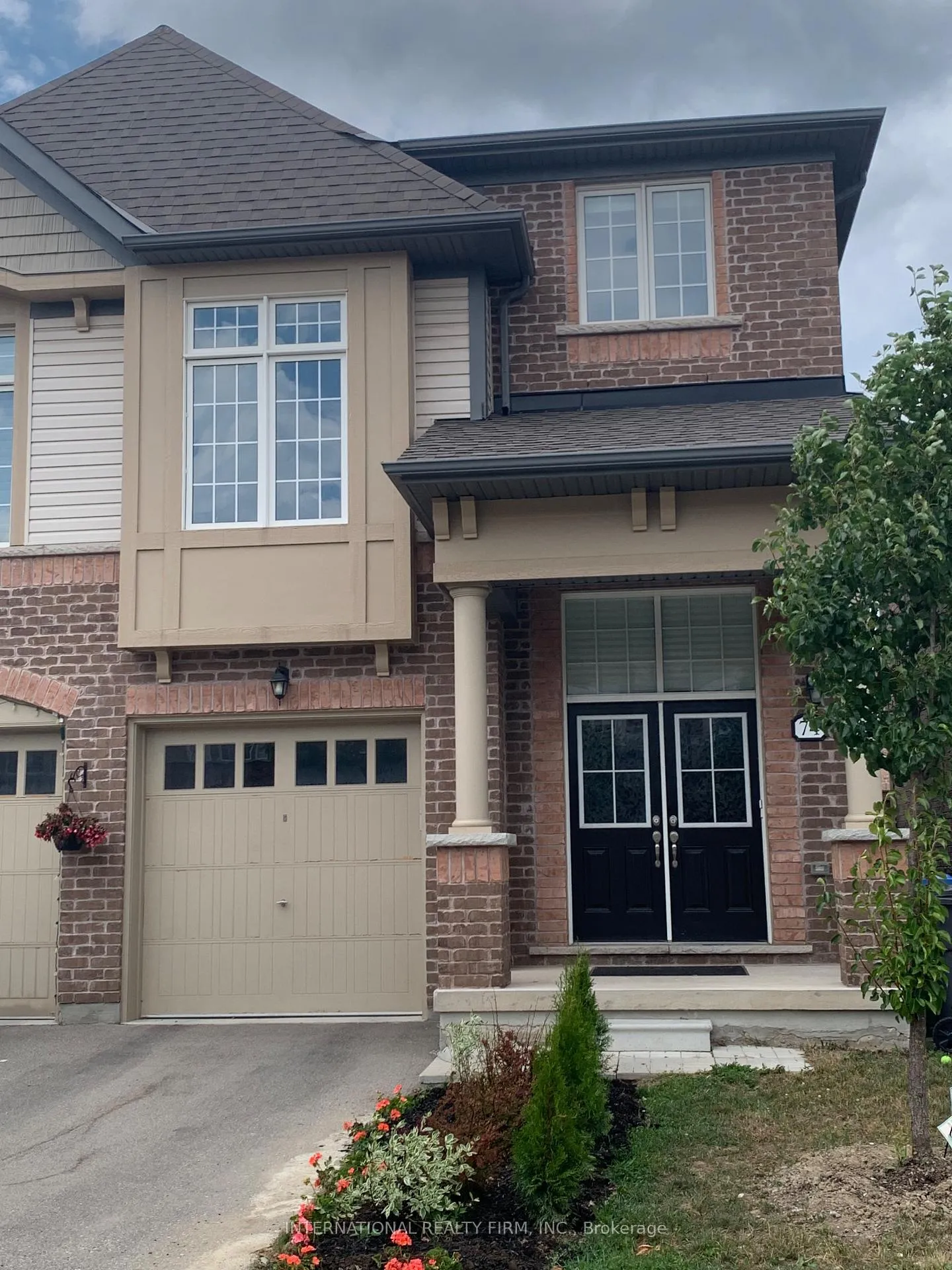 Front of 74 Fawnridge Road