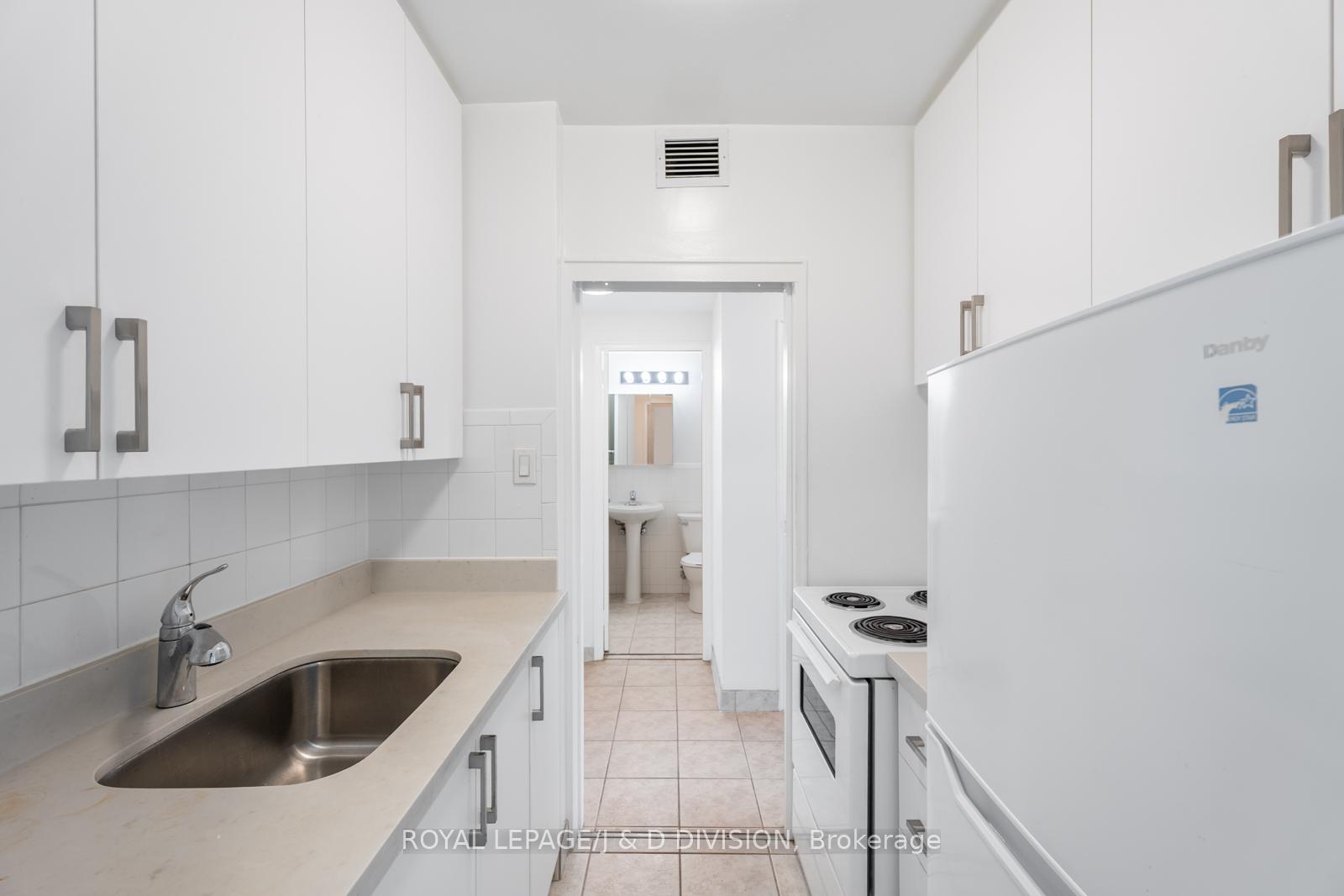 Photo 8 of Unit 125, 494 Avenue Road, Toronto, Forest Hill South — HOMEH