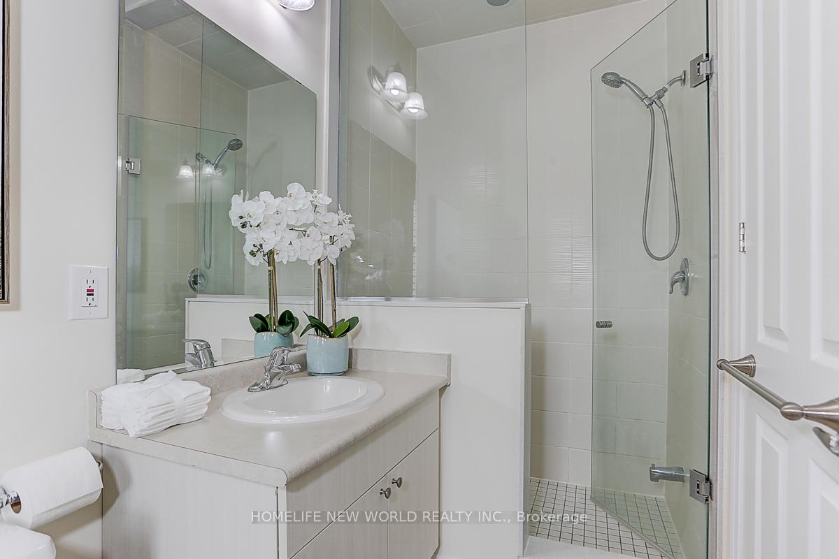 Photo 17 of 25 Thomas Phillips Drive, Aurora, Rural Aurora — HOMEH