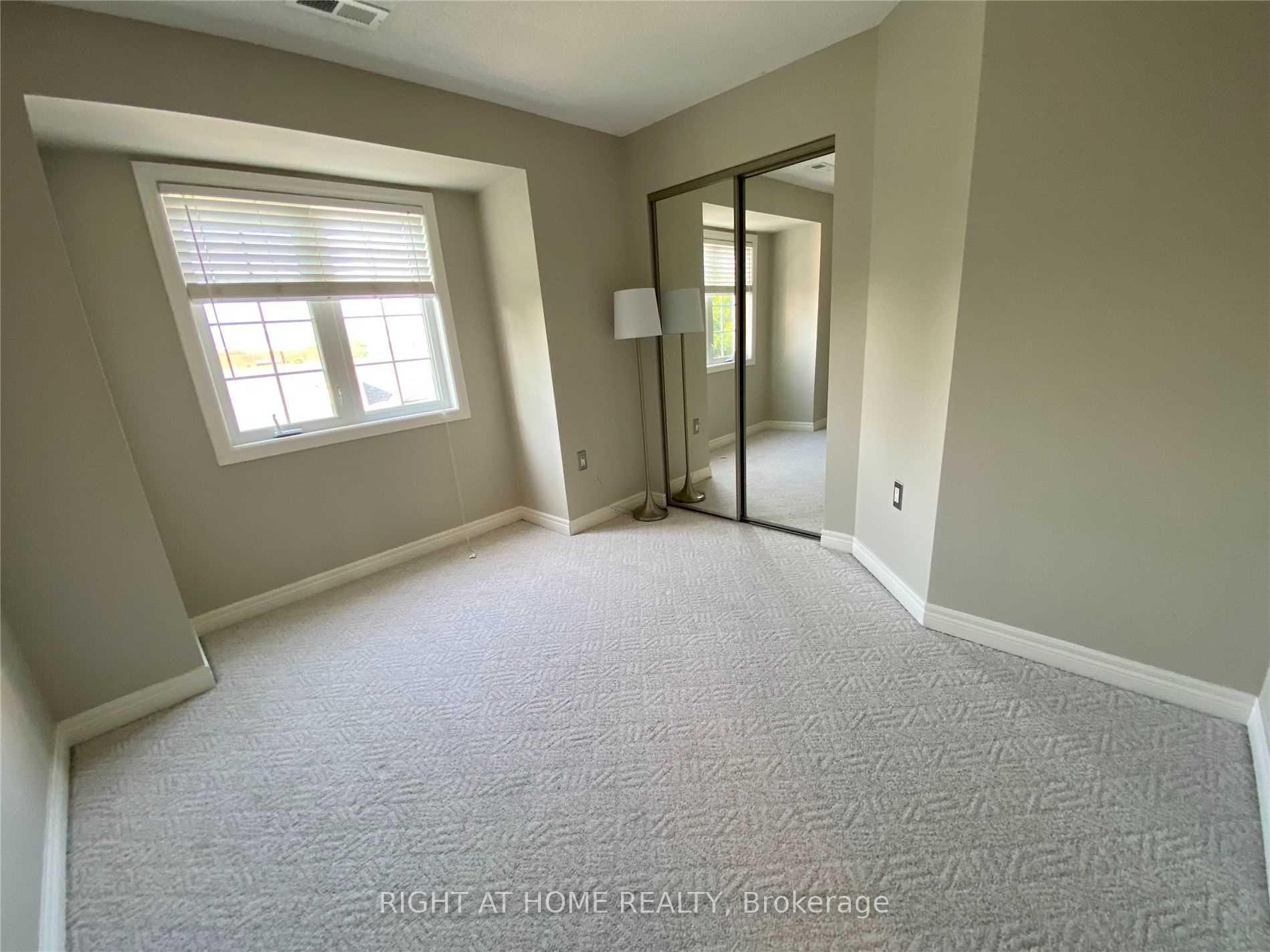 Photo 11 of Unit 78, 515 North Service Road, Hamilton, Stoney Creek — HOMEH
